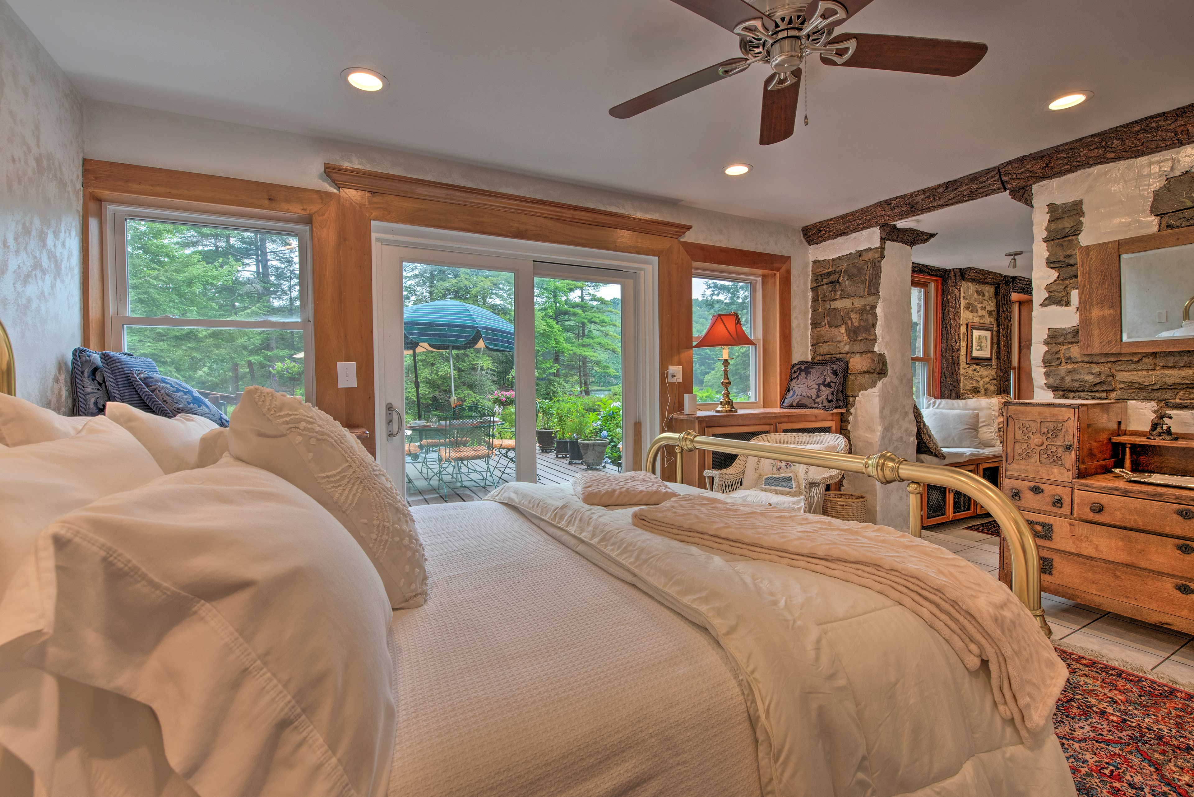 Apartment on Bear Creek Lake Near Hikes & Bikes! Bear Creek Village