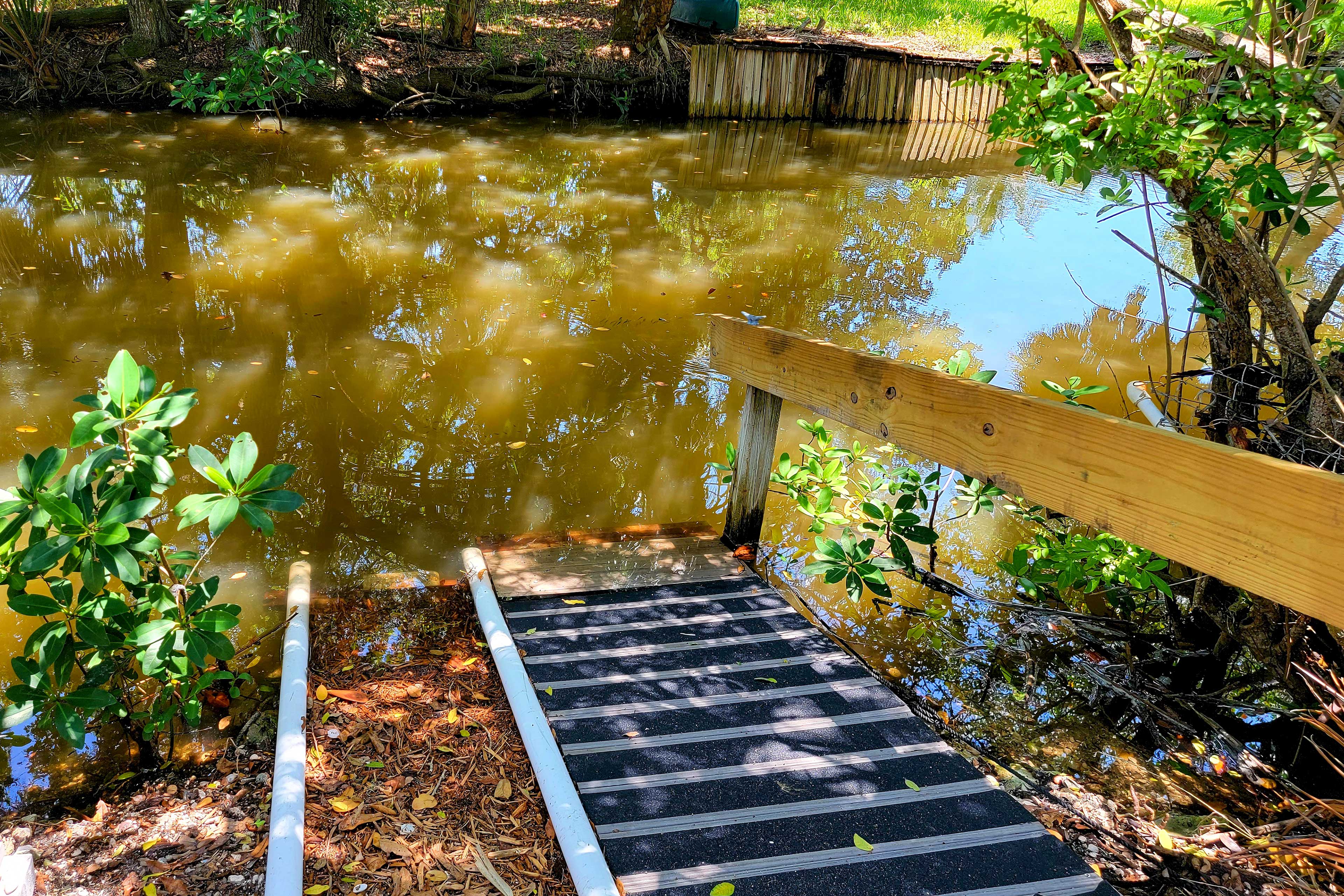 Canalfront Home w/ Kayaks, Pool & OnSite Fishing! Terra Ceia, FL