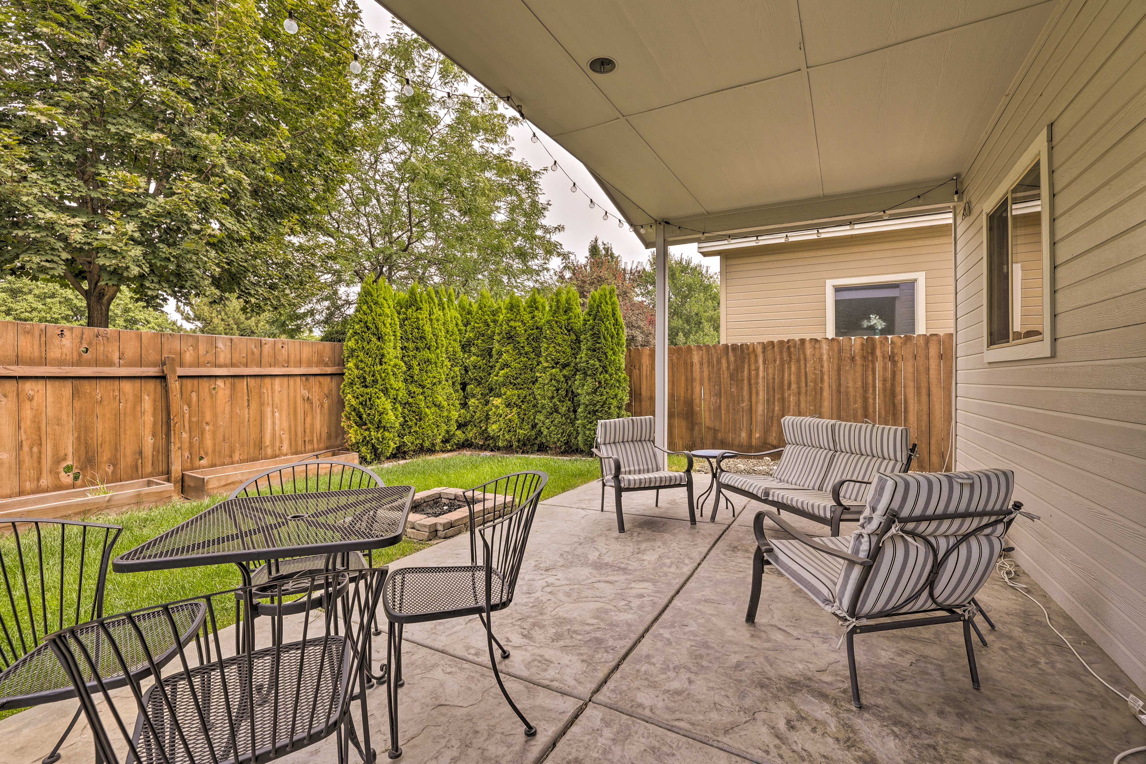 Boise Home w/ Fireplaces 8 Mi to BSU & Dtwn! Evolve