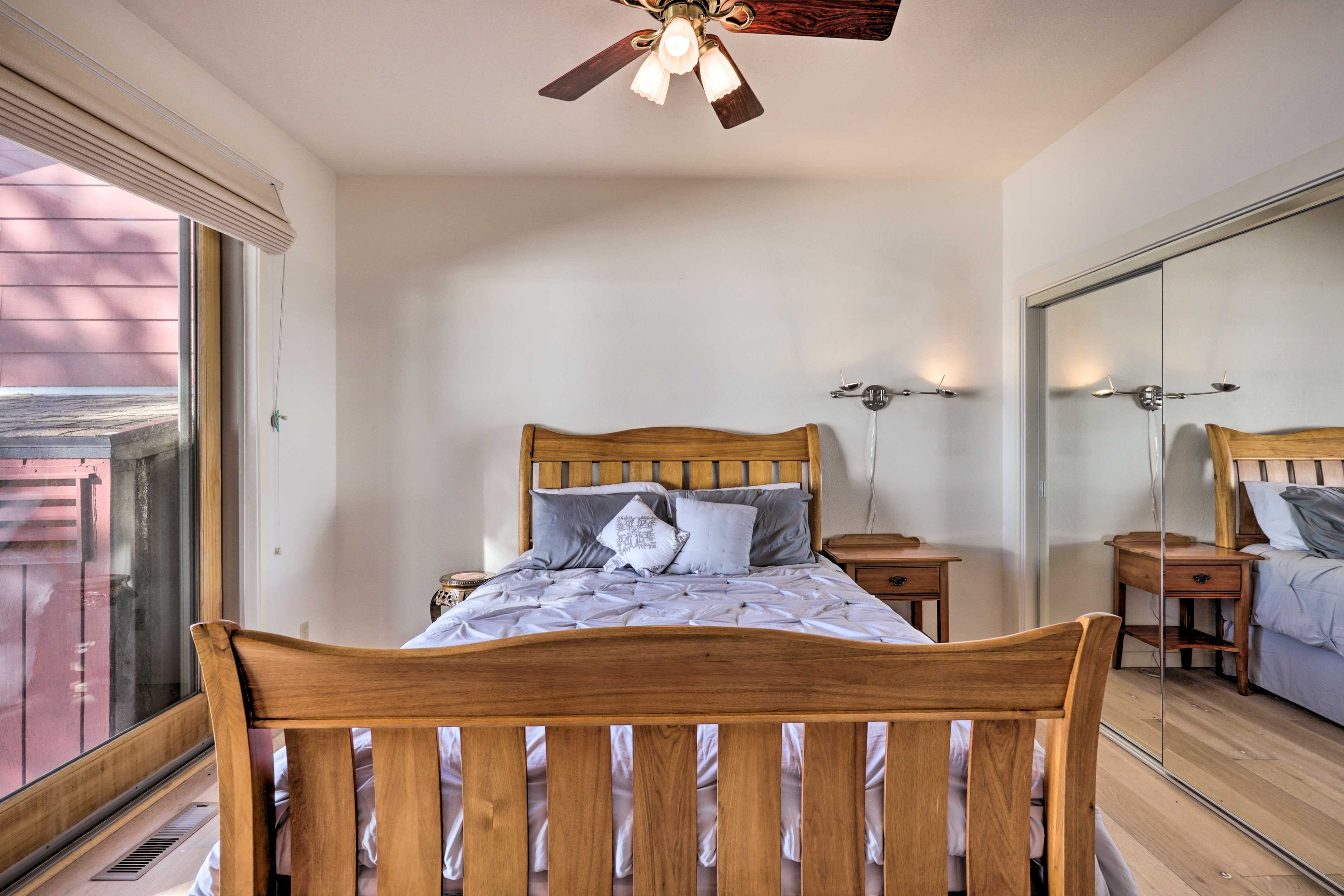 Oceanfront Point Arena House w/ Lovely Deck! Evolve