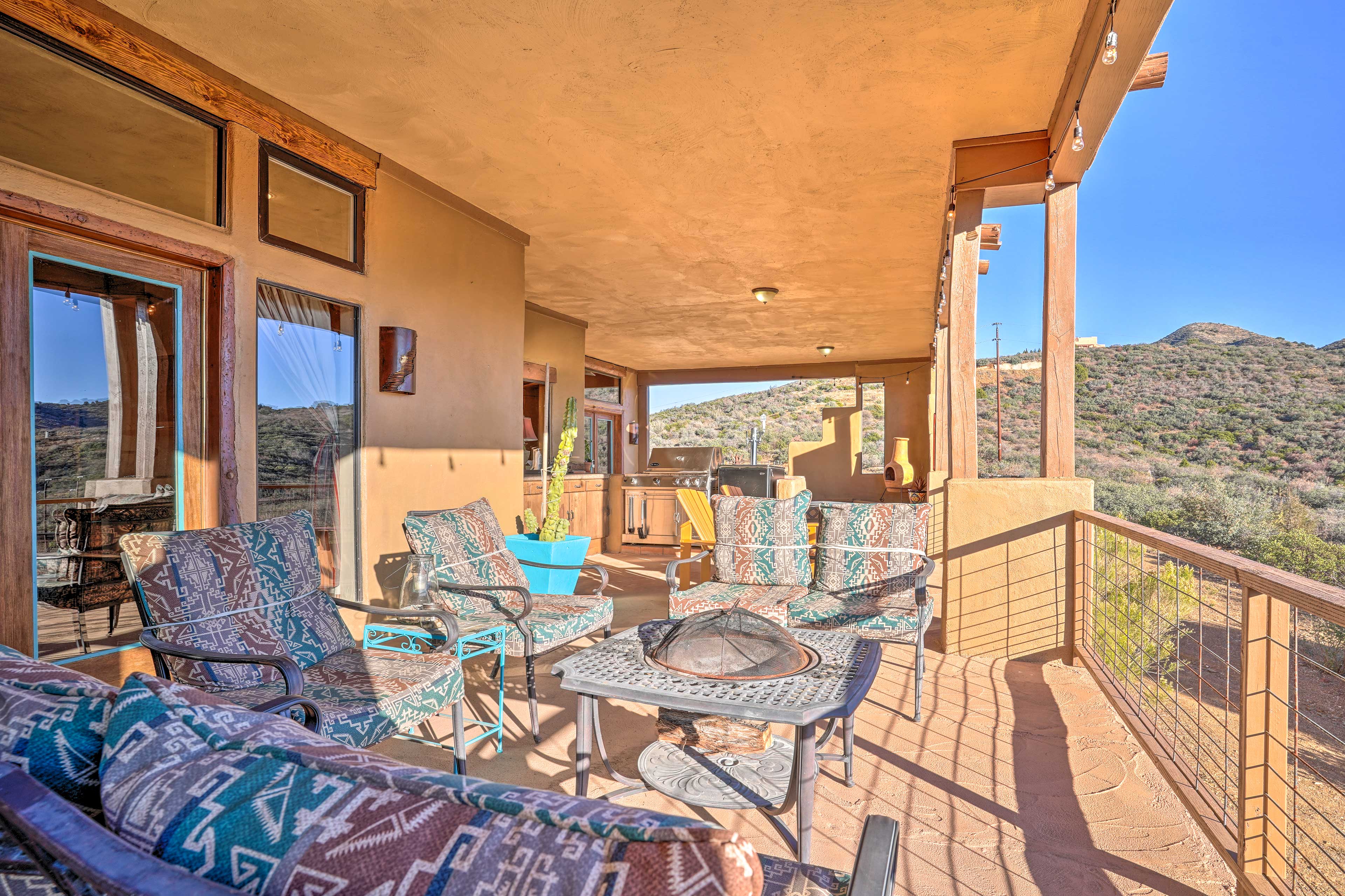 Adobe Arizona Home w/ Mountain Views & Grill Space - Dewey-Humboldt, AZ