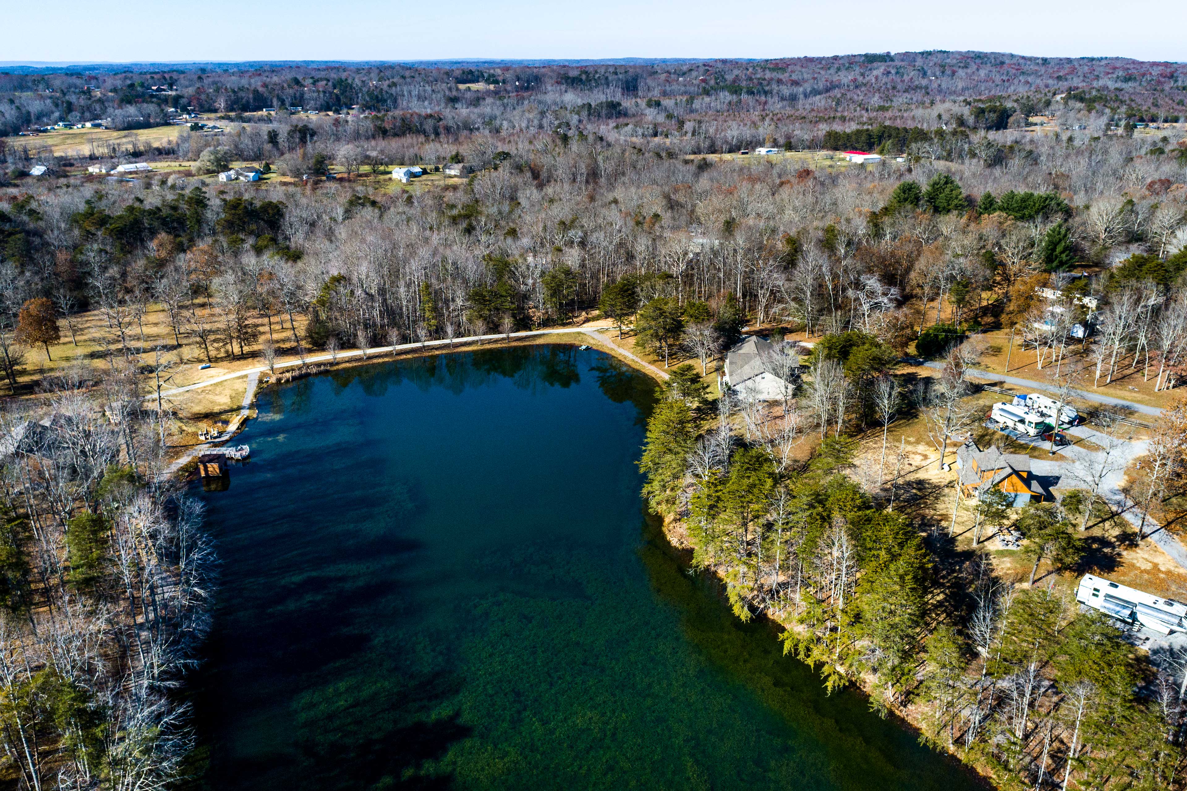 Serene Lakefront Cabin with Deck & Fire Pit! Trenton, GA Evolve