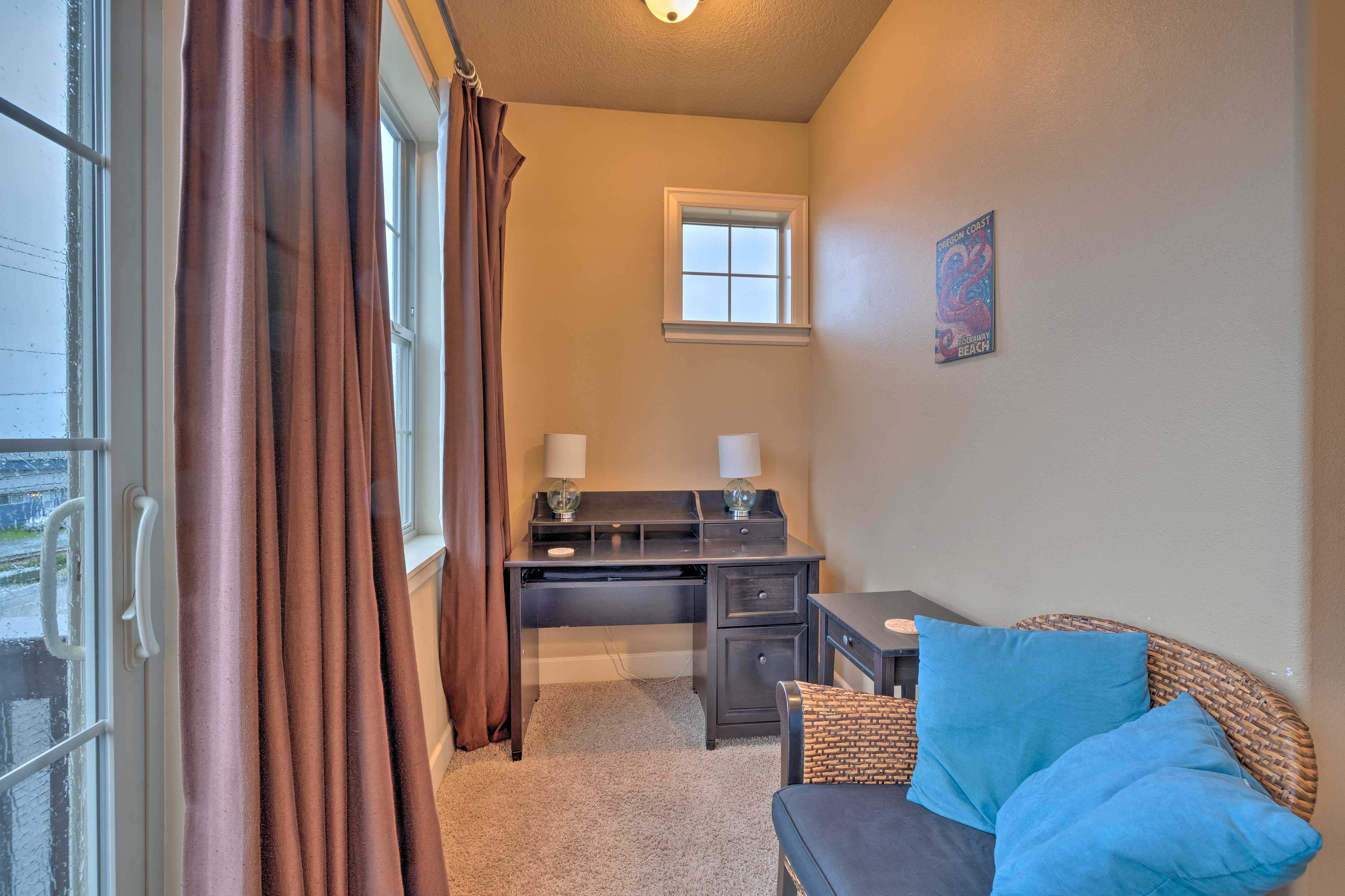 NEW! Rockaway Beach Townhome