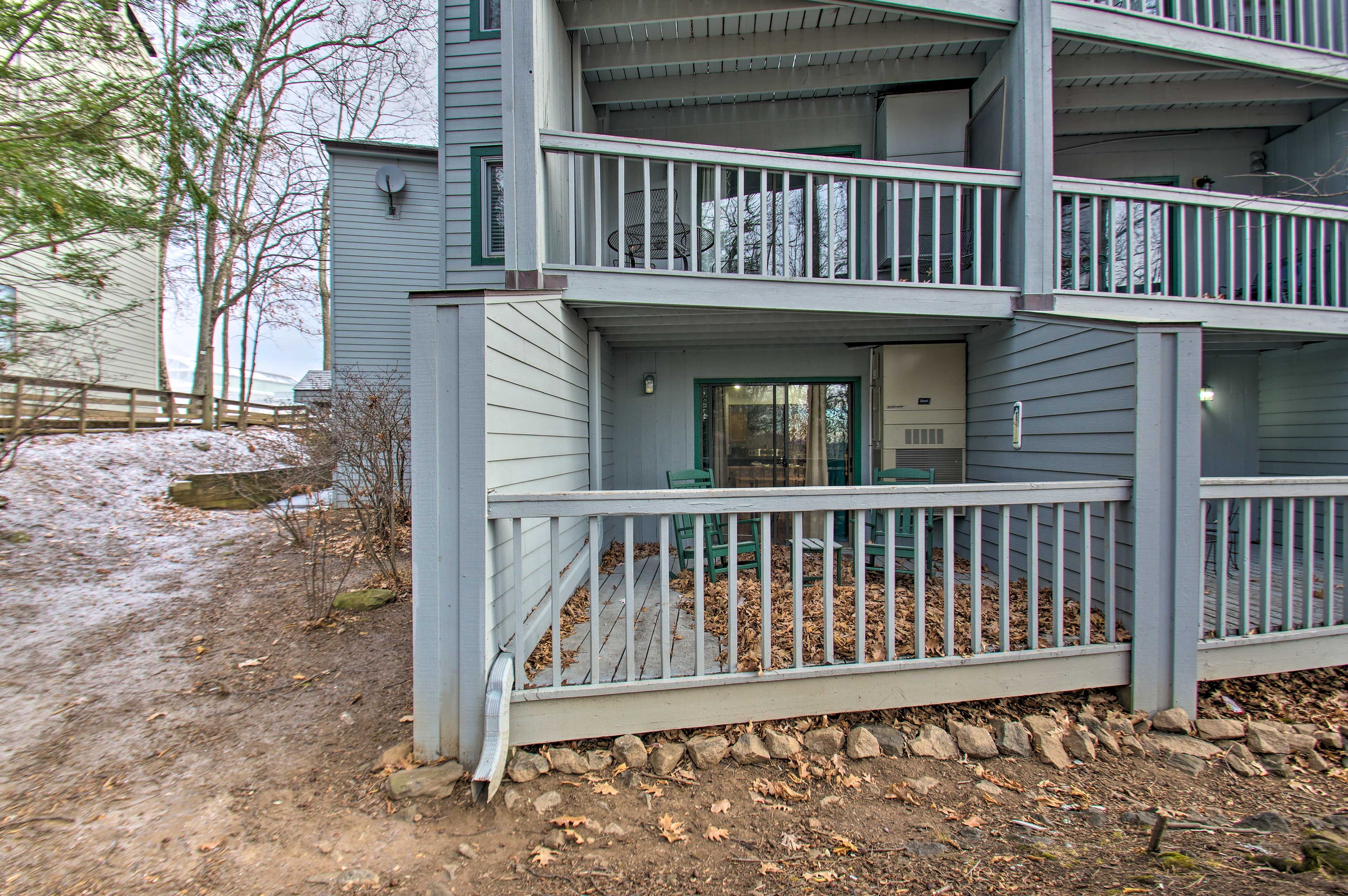 FirstFloor Wintergreen Resort Condo w/ Balcony Roseland, VA Evolve