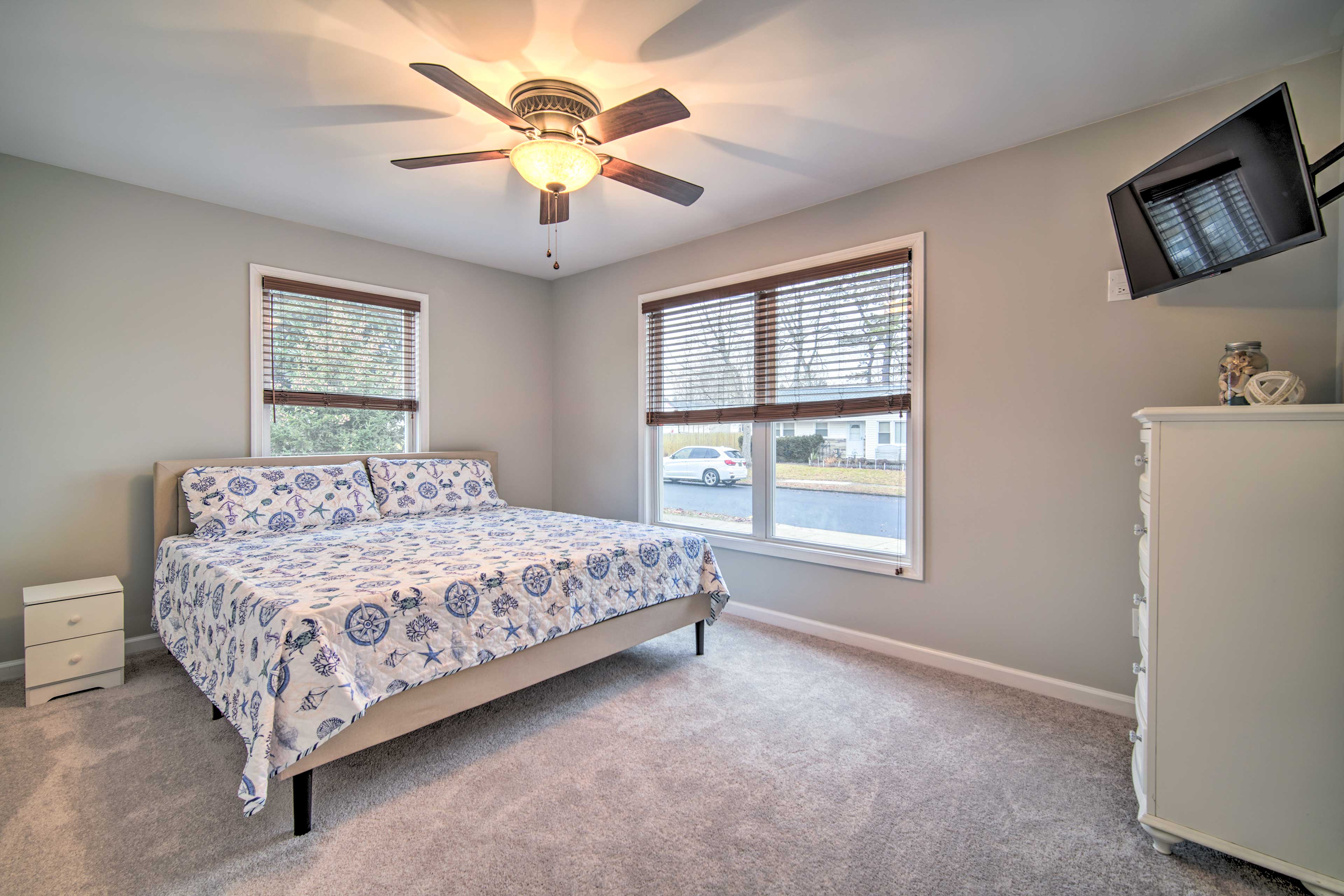 Charming Somers Point House w/ Private Pool! Evolve