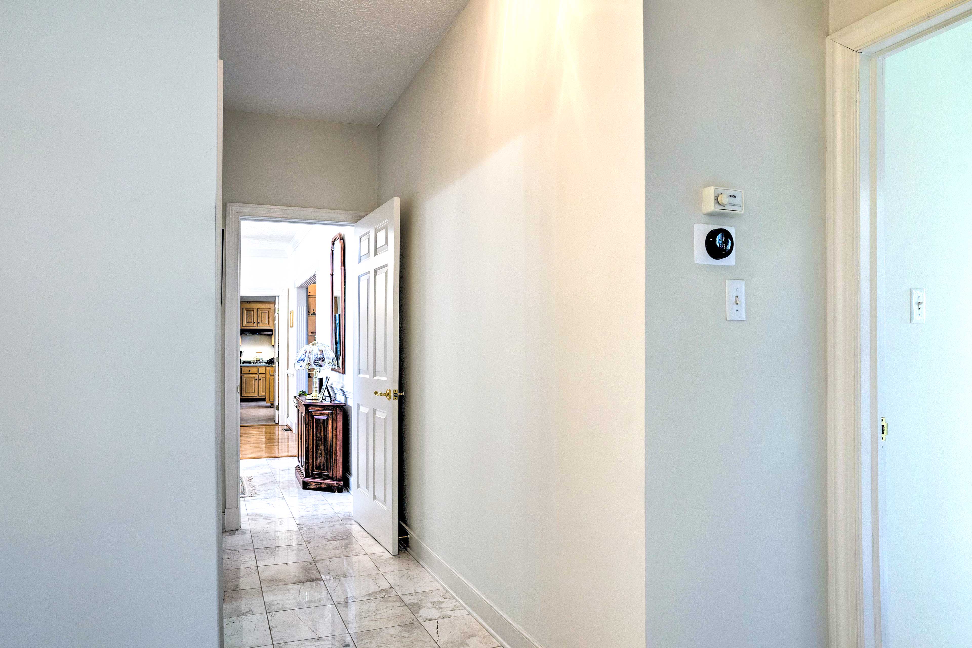 Spacious Chester Home w/ Yard on James River! Evolve