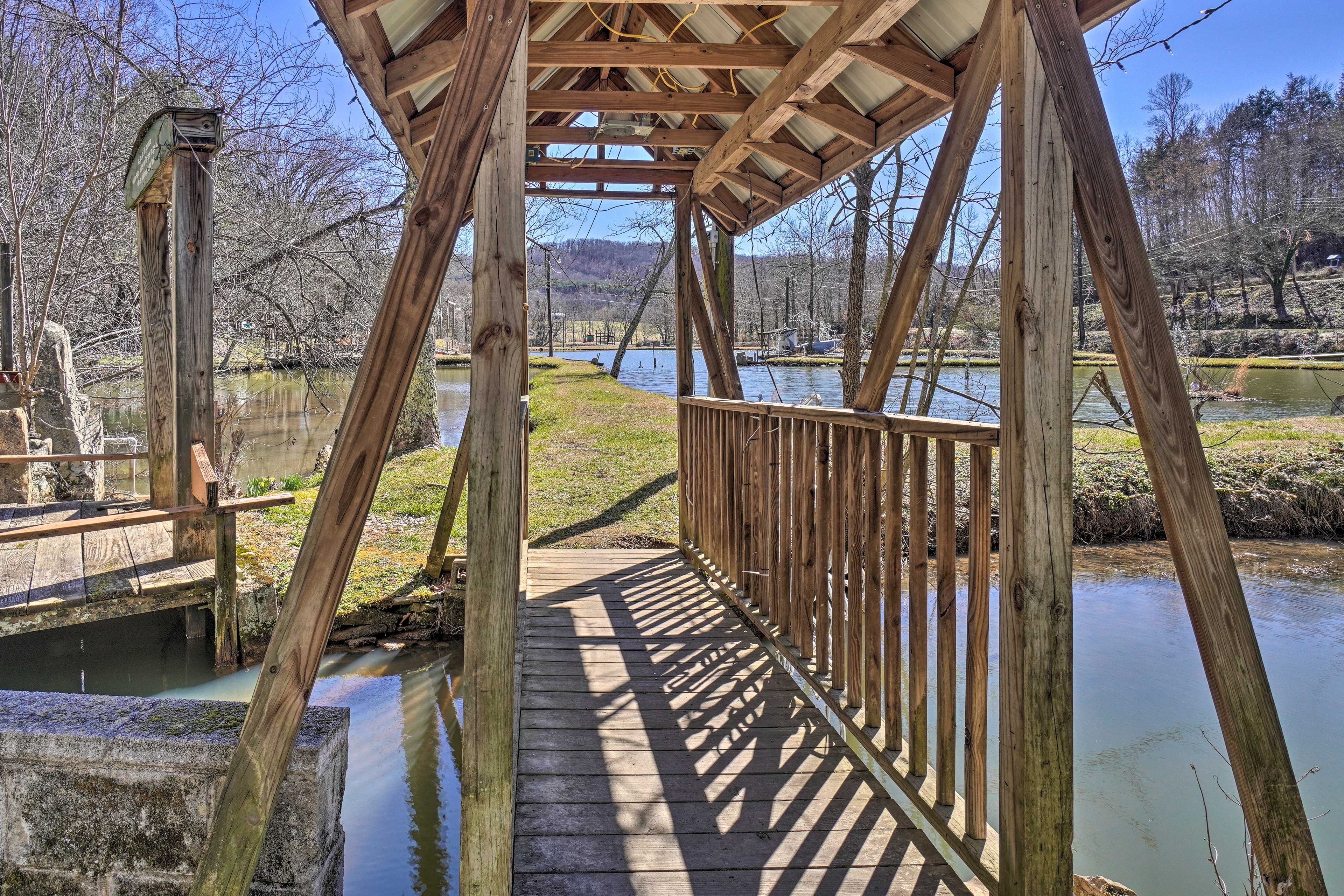 Peaceful Cookeville Cabin on 52 Acres! Evolve