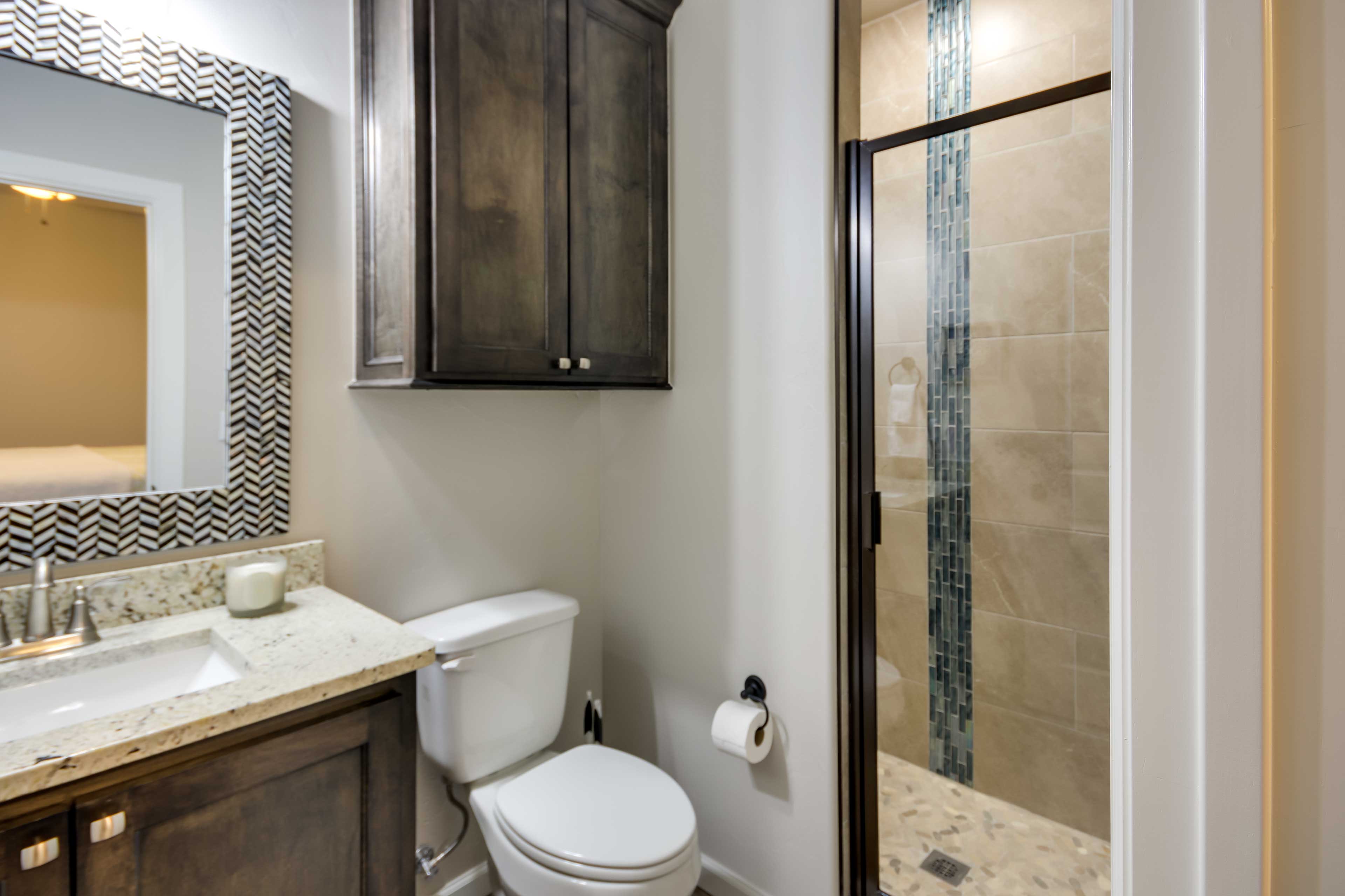 Waterfront Grand Lake Family House w/ Game Room! Cleora, OK Evolve