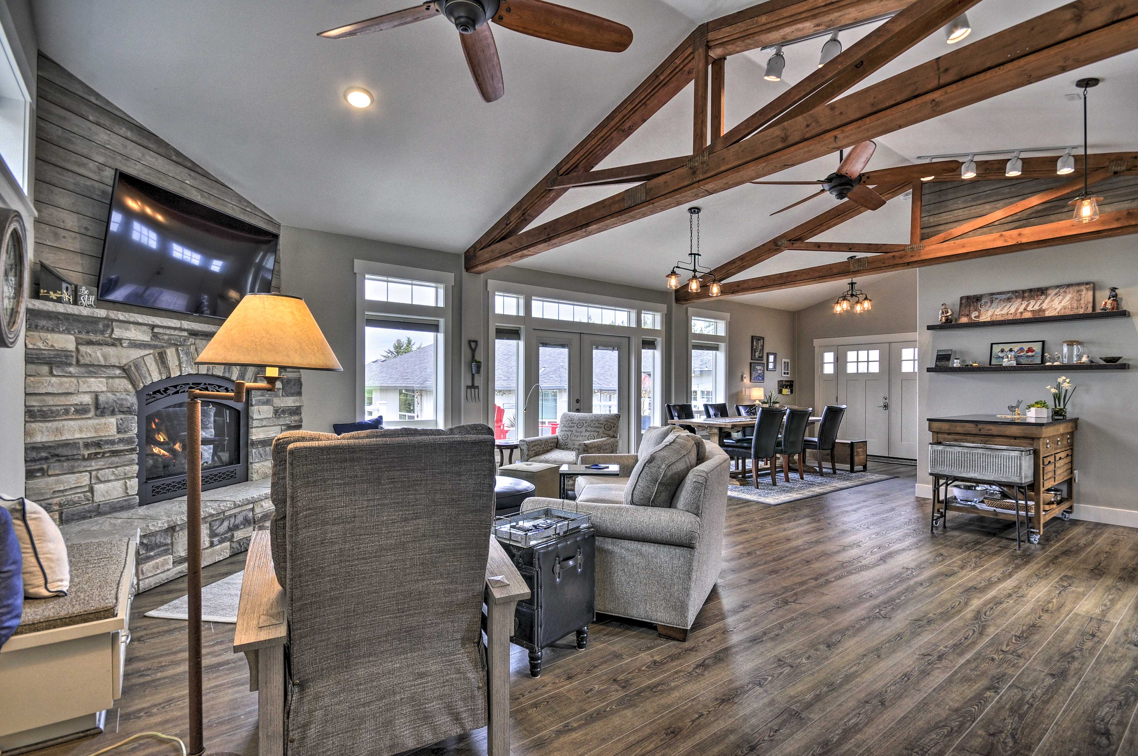 'Traveler's Retreat' Studio w/ Patio & Yard! Tualatin, OR Evolve