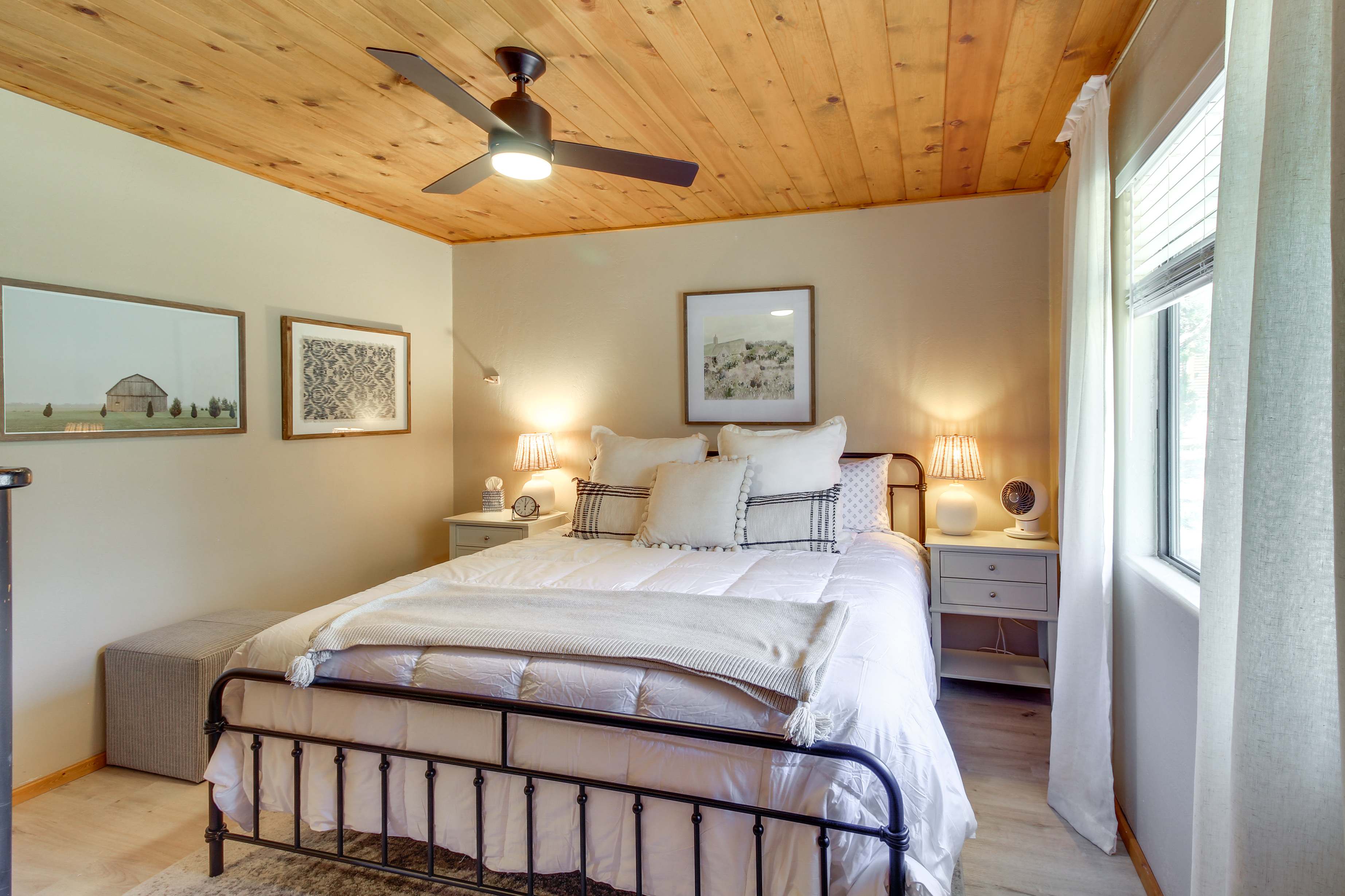 Cozy Heber Cabin Retreat w/ Deck + Fireplace! HeberOvergaard, AZ