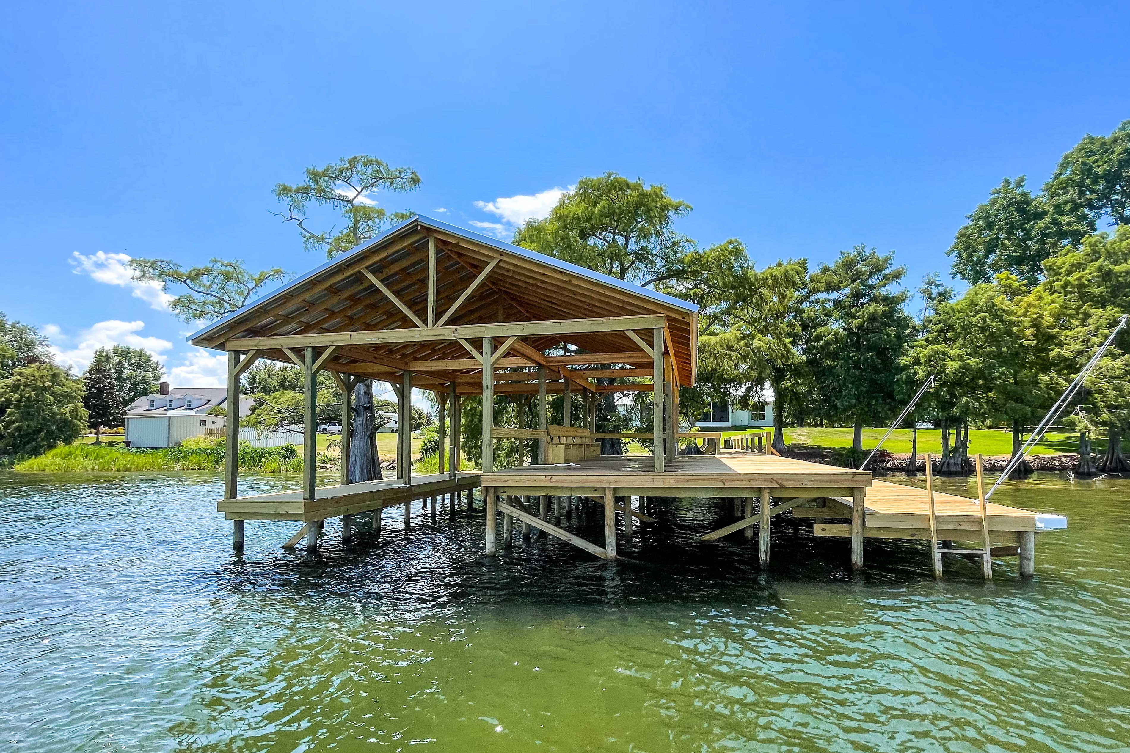 Modern Lake House on Lake Bruin Pier & Boat Slip! Saint Joseph, LA Evolve
