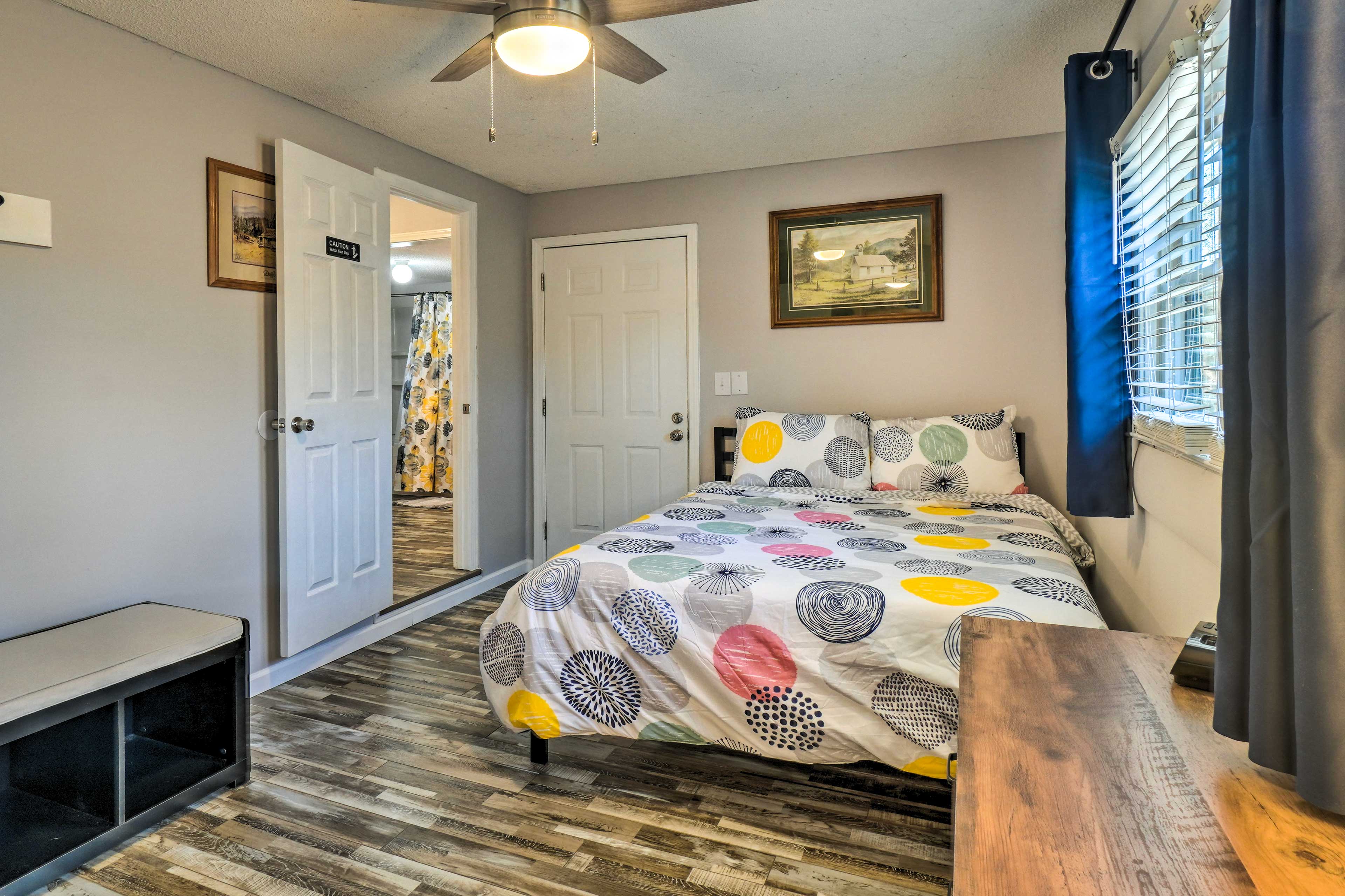 Pigeon Cabin w/ Private Hot Tub! Evolve