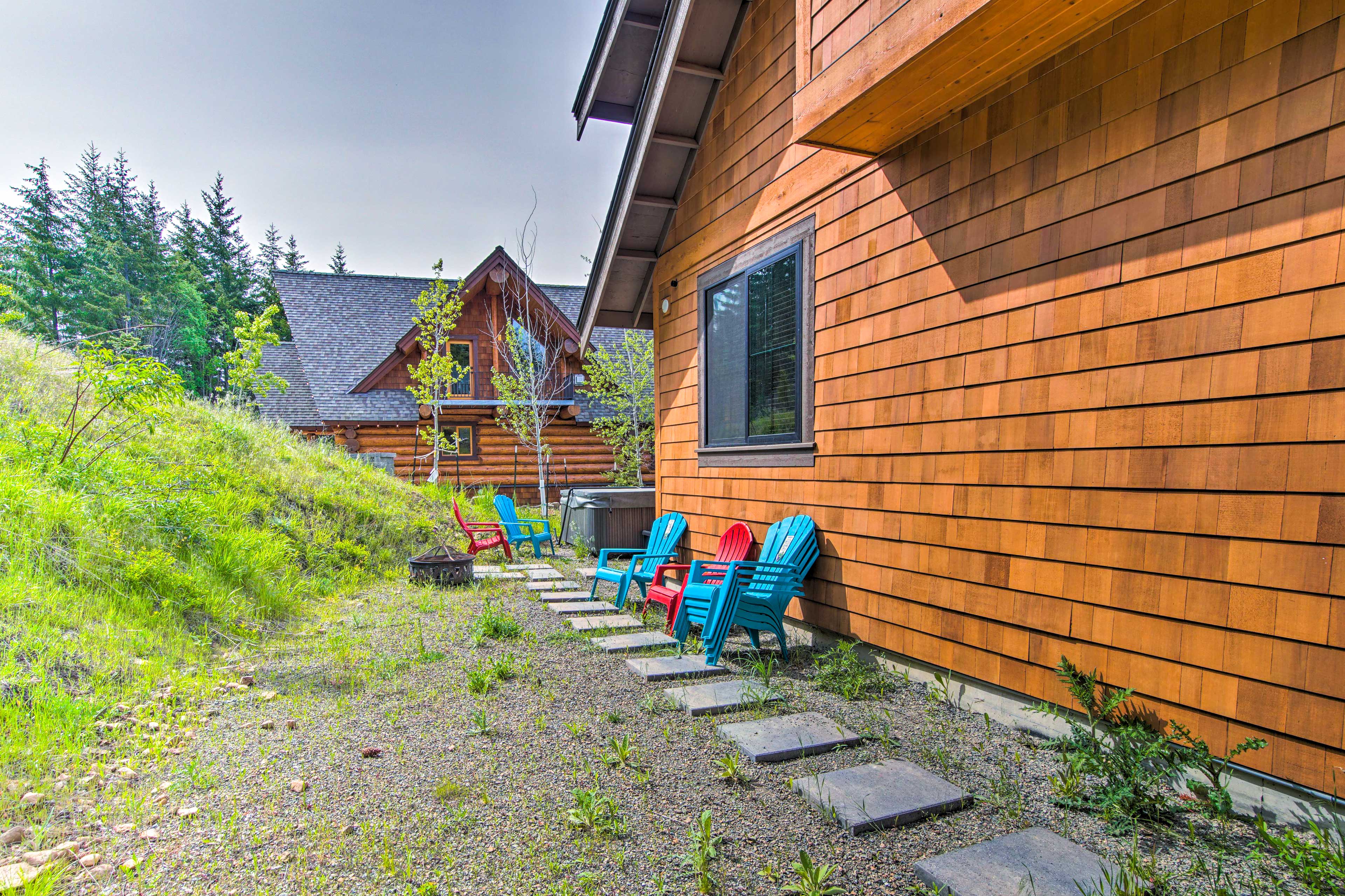Cle Elum Cabin w/ Hot Tub & Breathtaking View Evolve