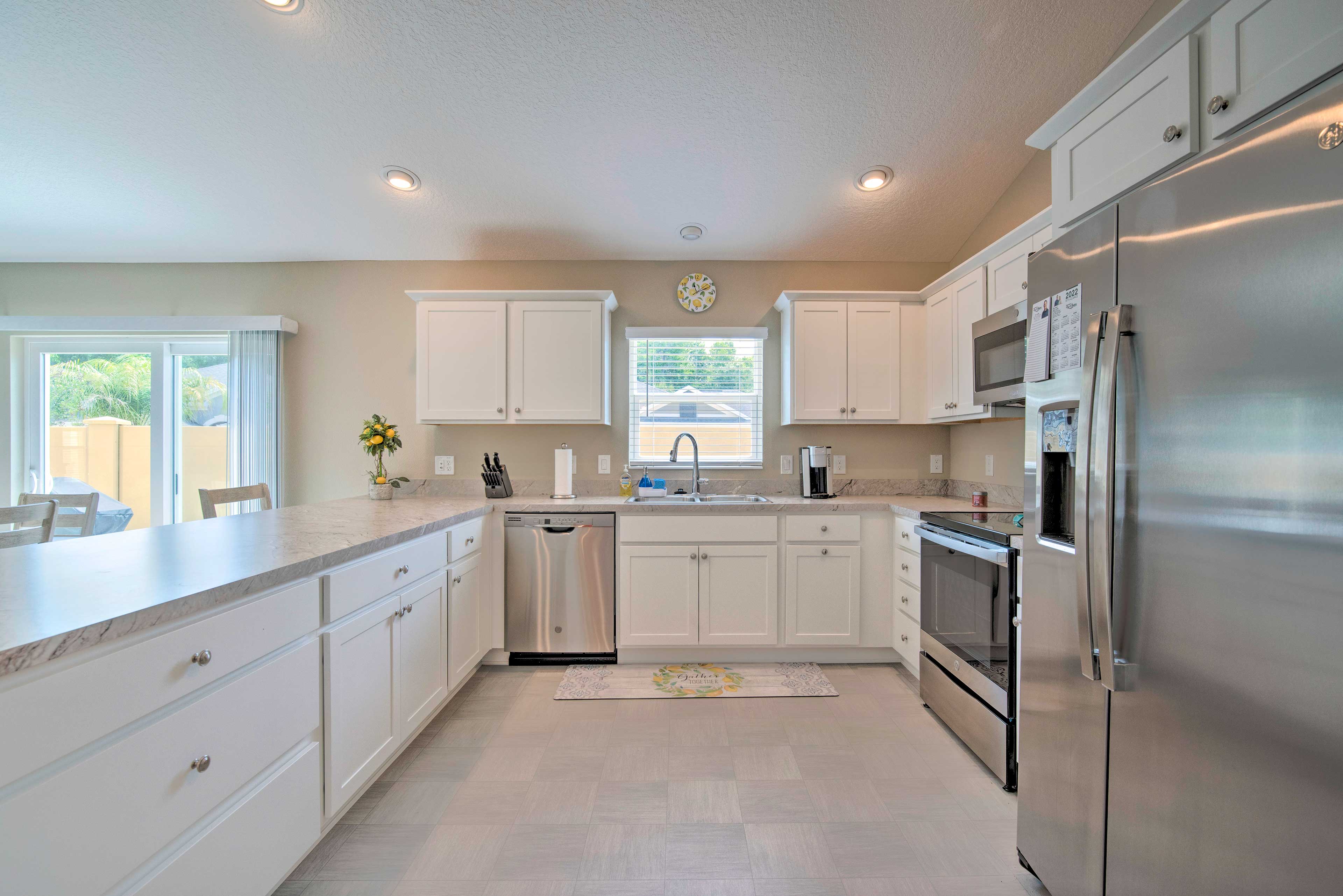 Open Concept Wildwood Home W Lanai Yard Evolve