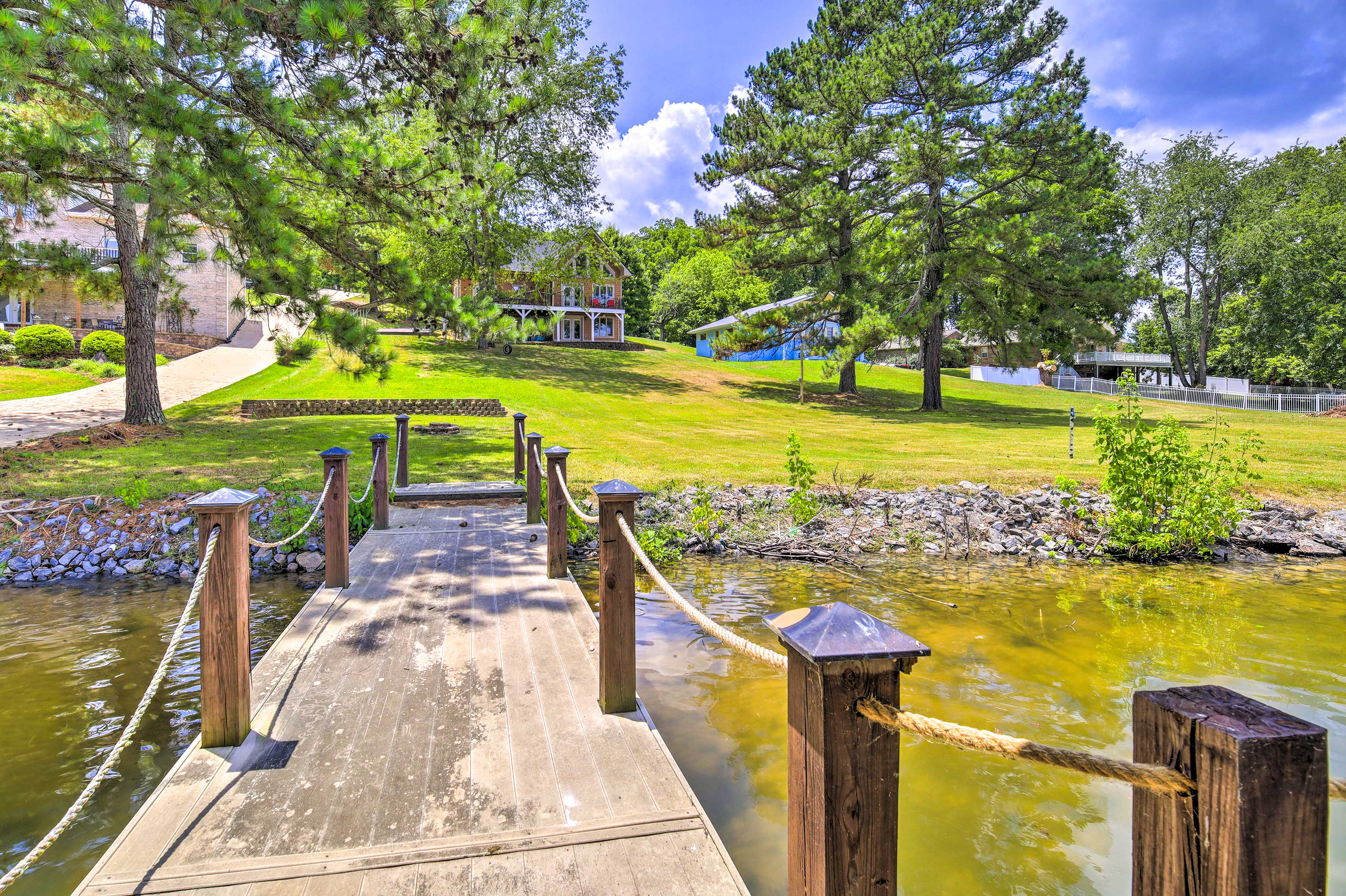 Waterfront Piney Flats Home w/ Private Dock! Evolve