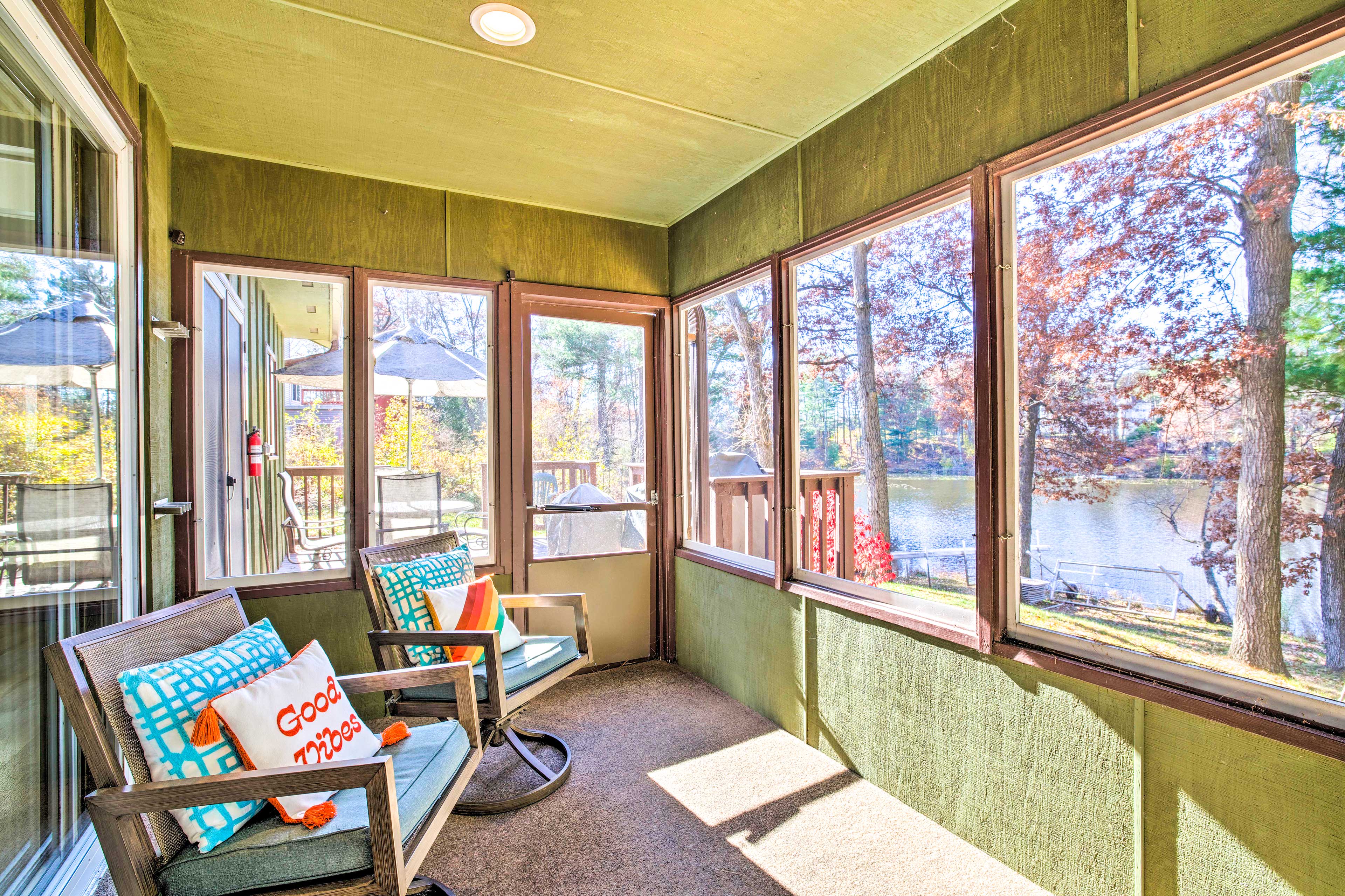 Beautiful Home w/ Hot Tub on Lake Wissota Chippewa Falls, WI Evolve