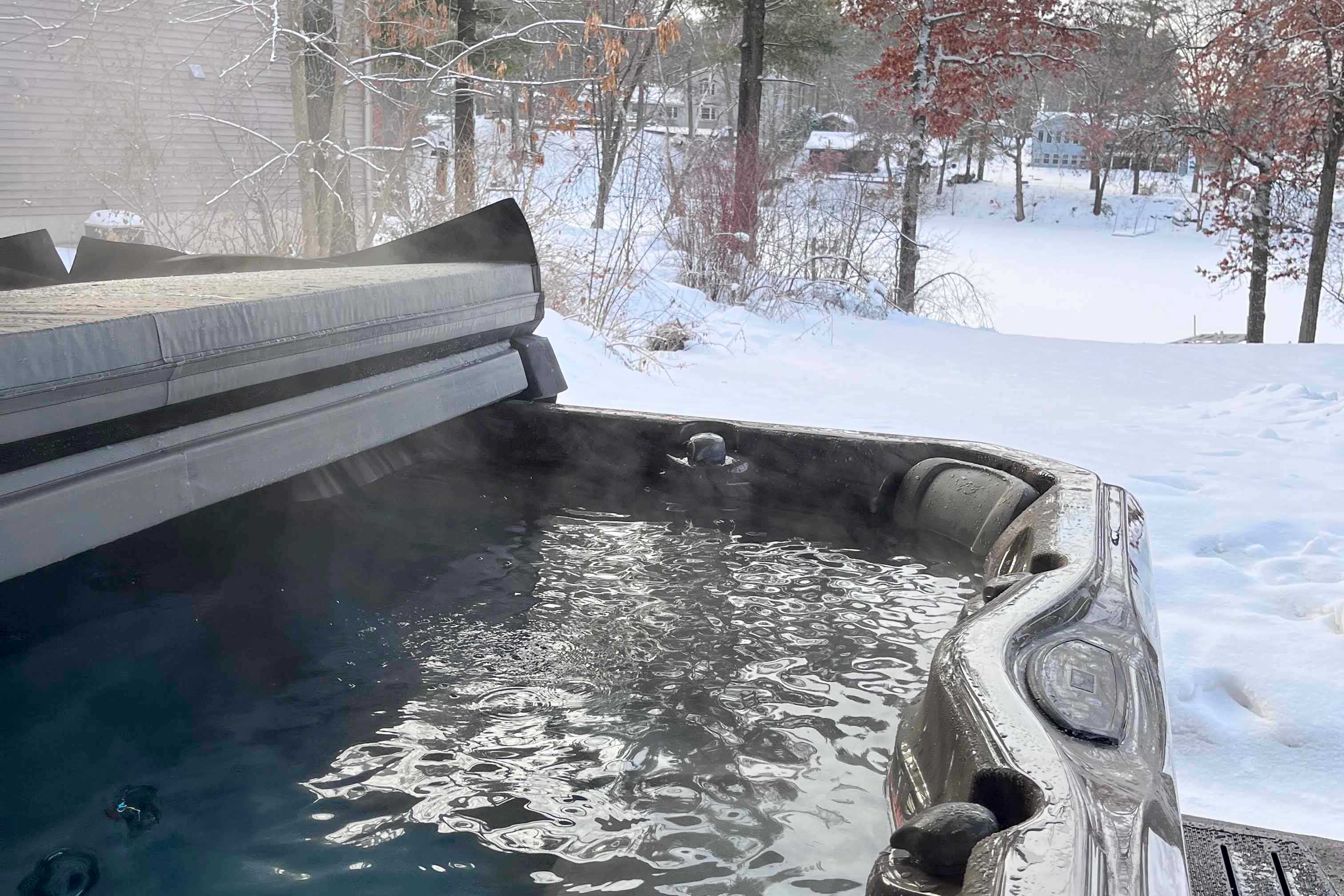 Beautiful Home w/ Hot Tub on Lake Wissota Chippewa Falls, WI Evolve