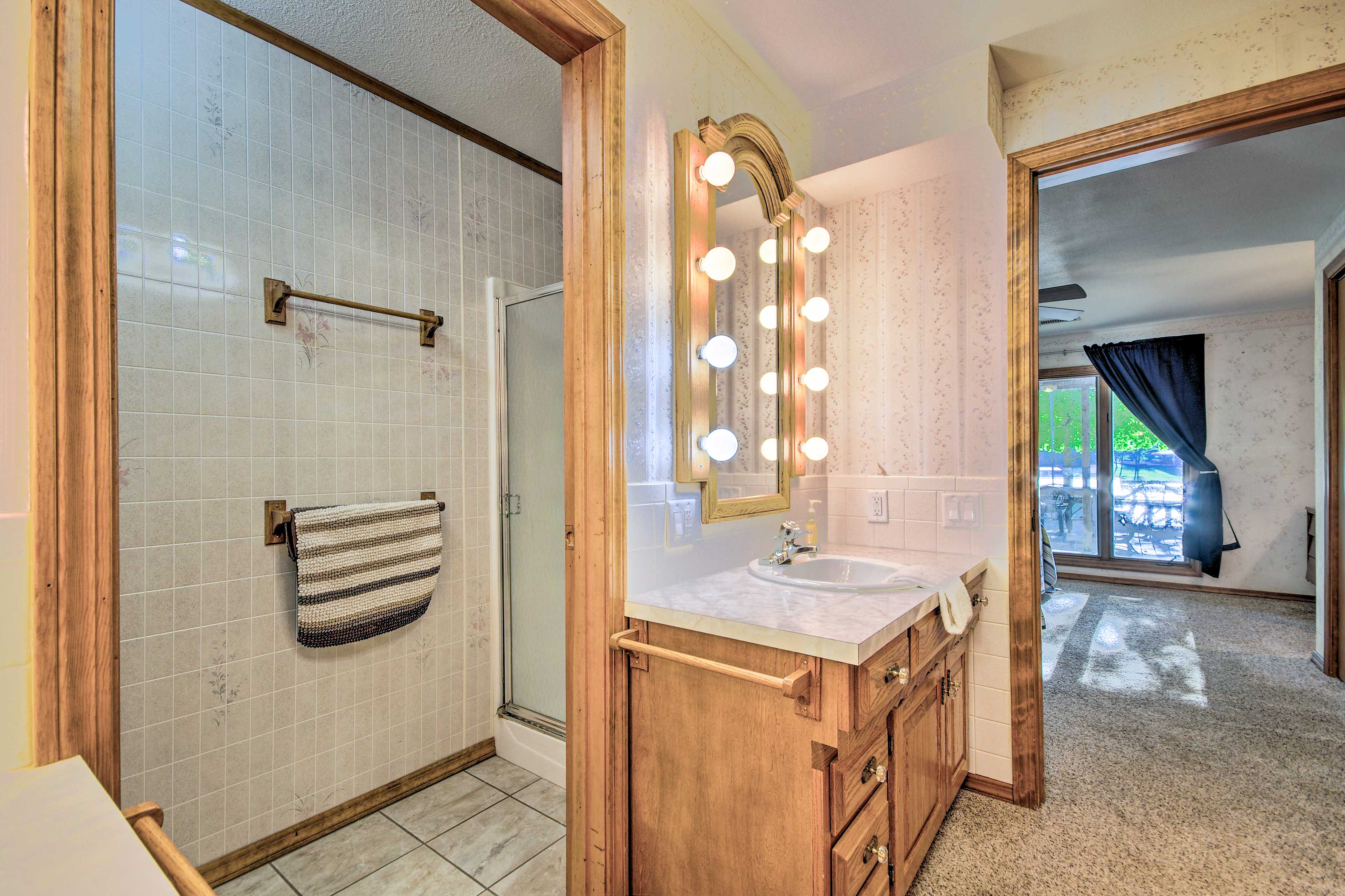 Lakefront Gravois Mills Home w/ Boat Dock & Slides Evolve