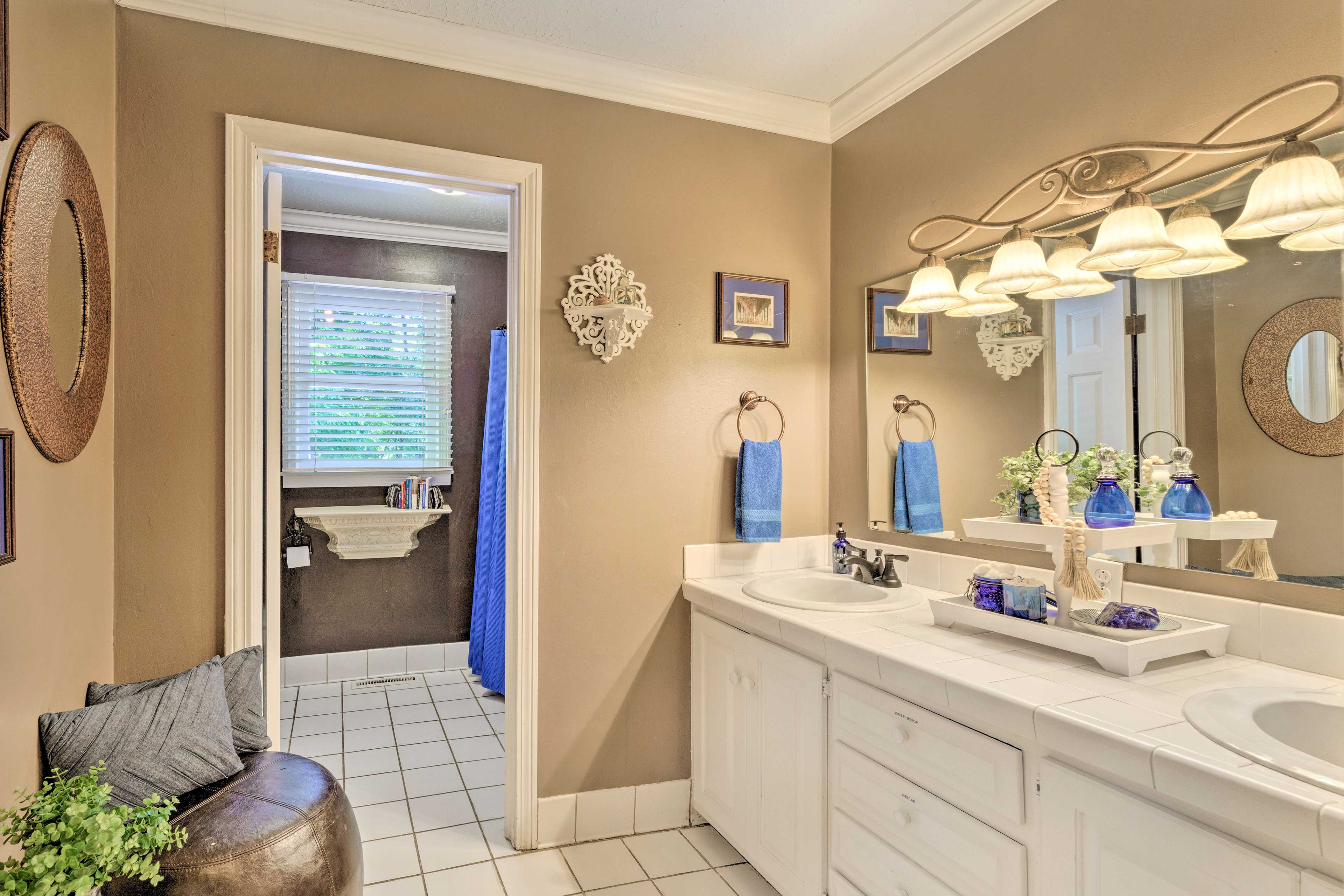 Dobson Getaway w/ Private Pool & Game Room! Evolve