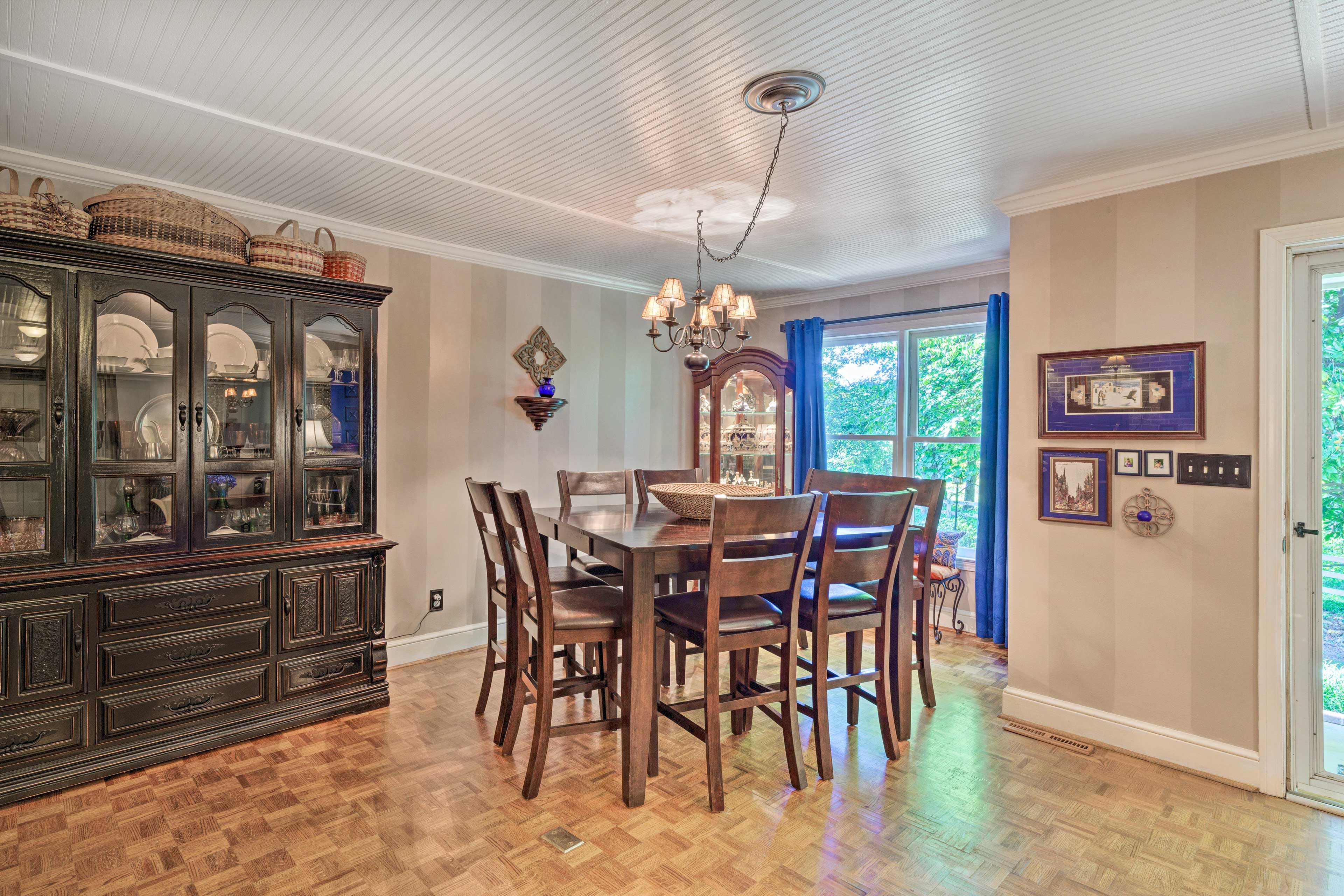 Dobson Getaway w/ Private Pool & Game Room! Evolve