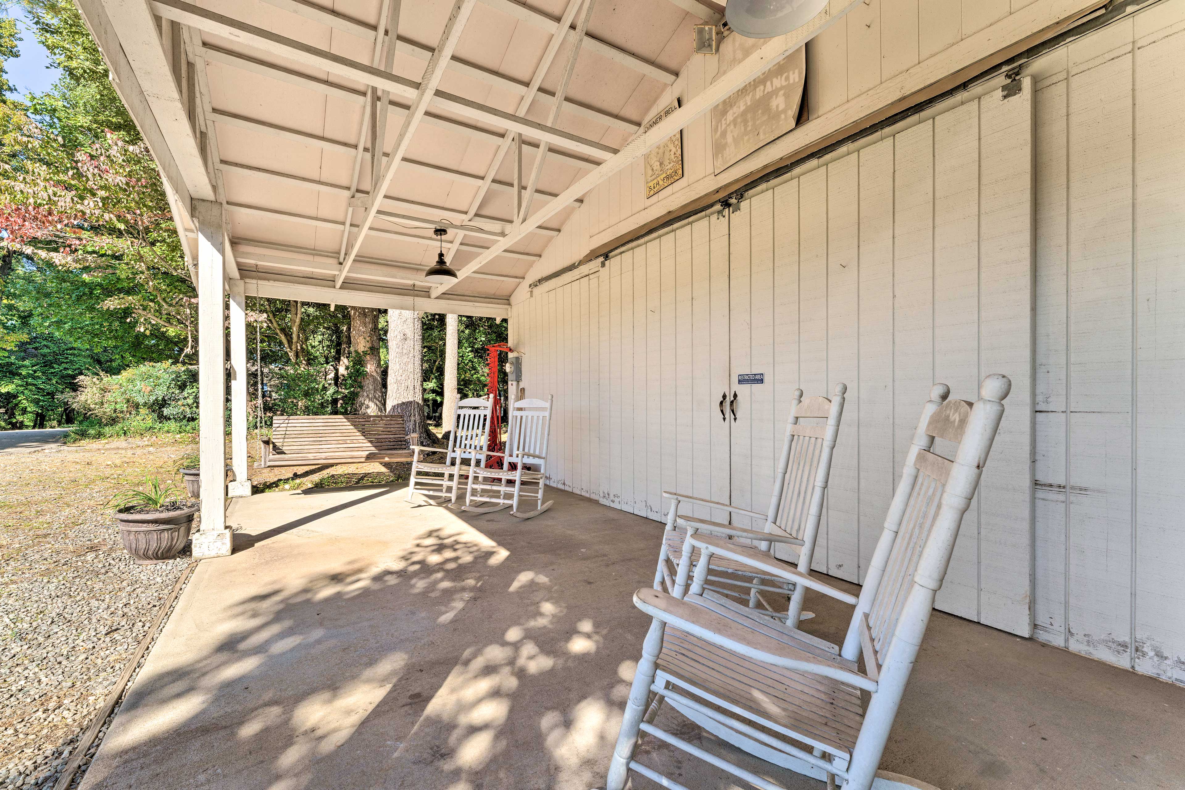 Dobson Getaway w/ Private Pool & Game Room! Evolve