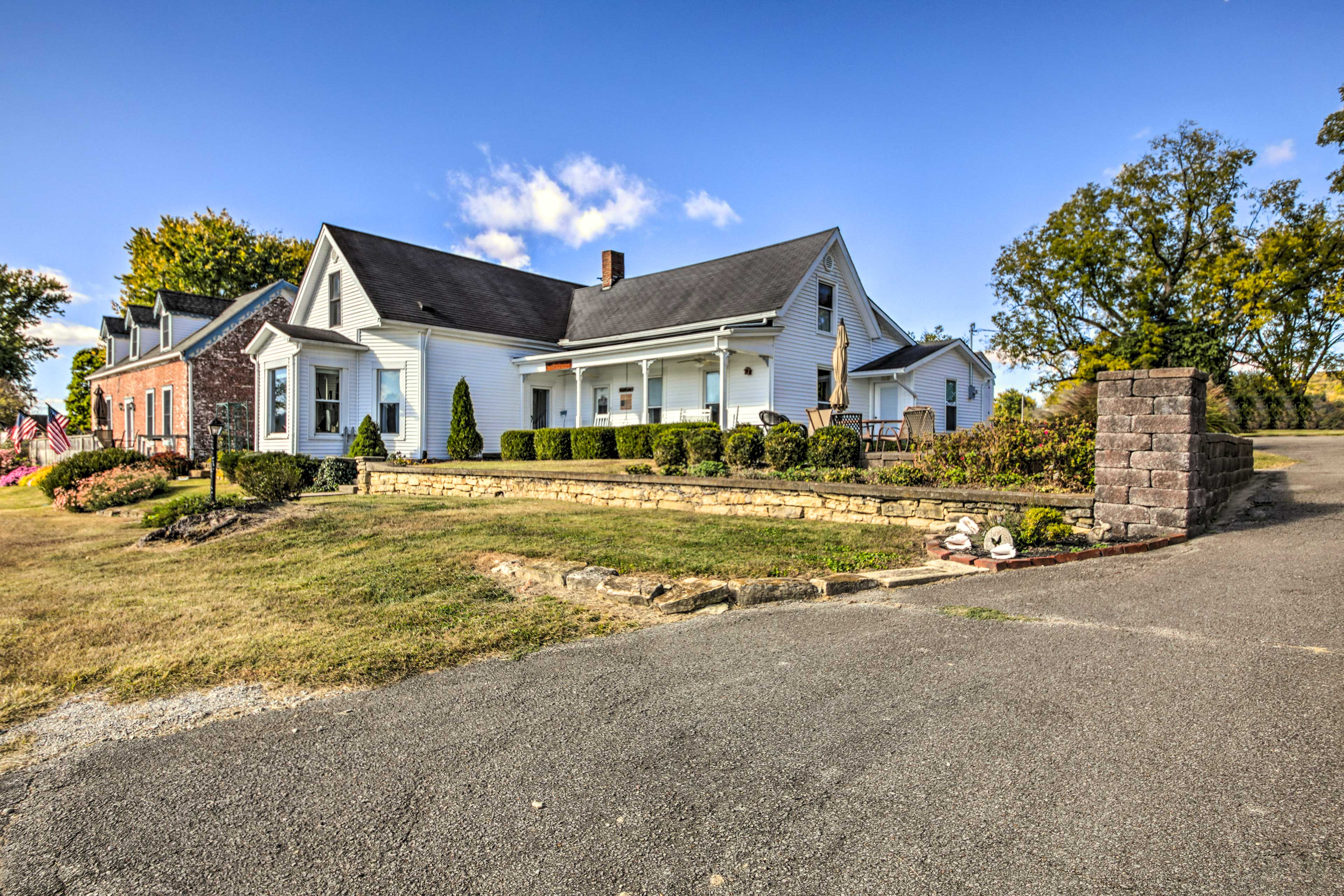 1872 Bethlehem Home w/ View of Ohio River! Evolve