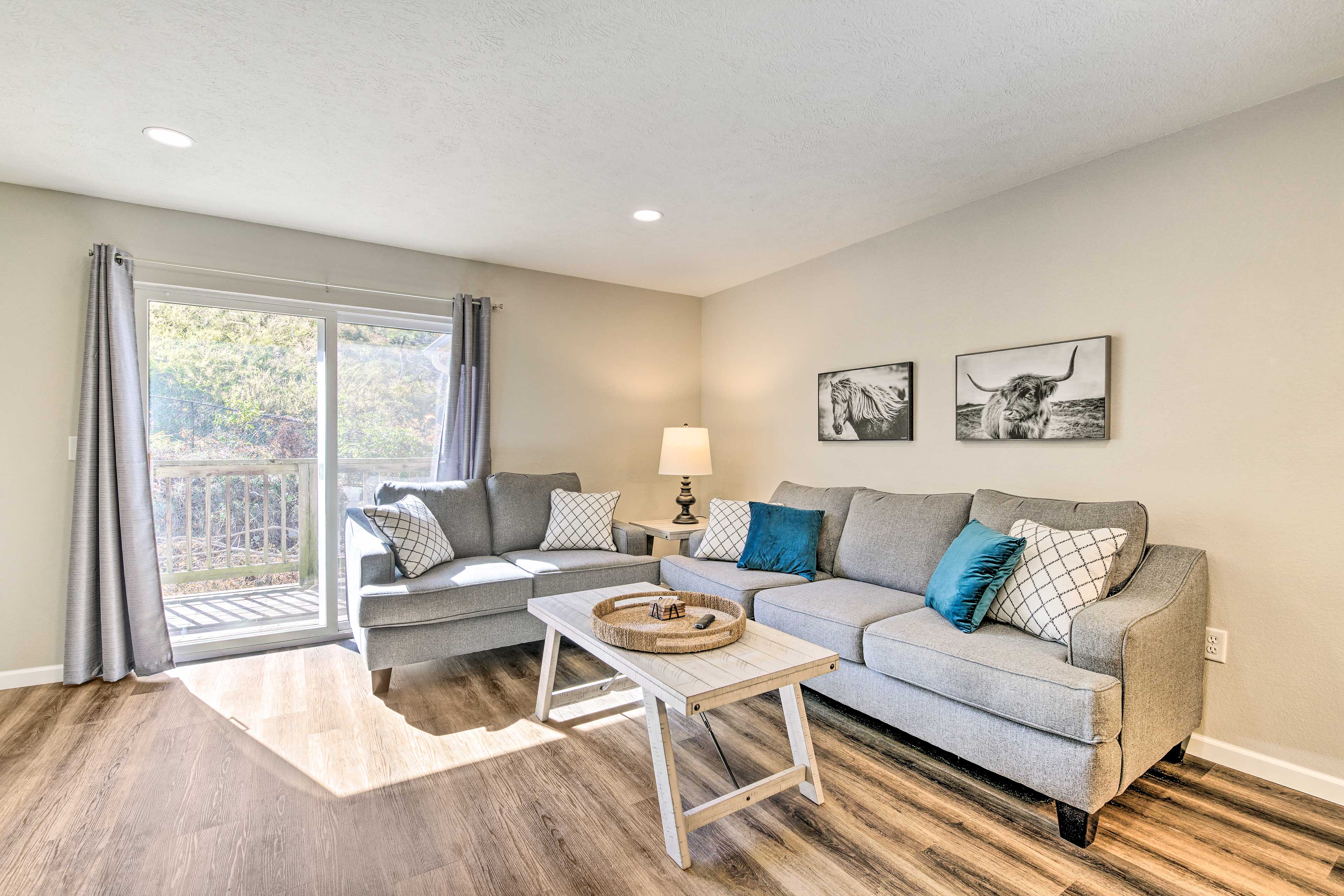 PetFriendly Branson Condo w/ Shared Pool! Evolve