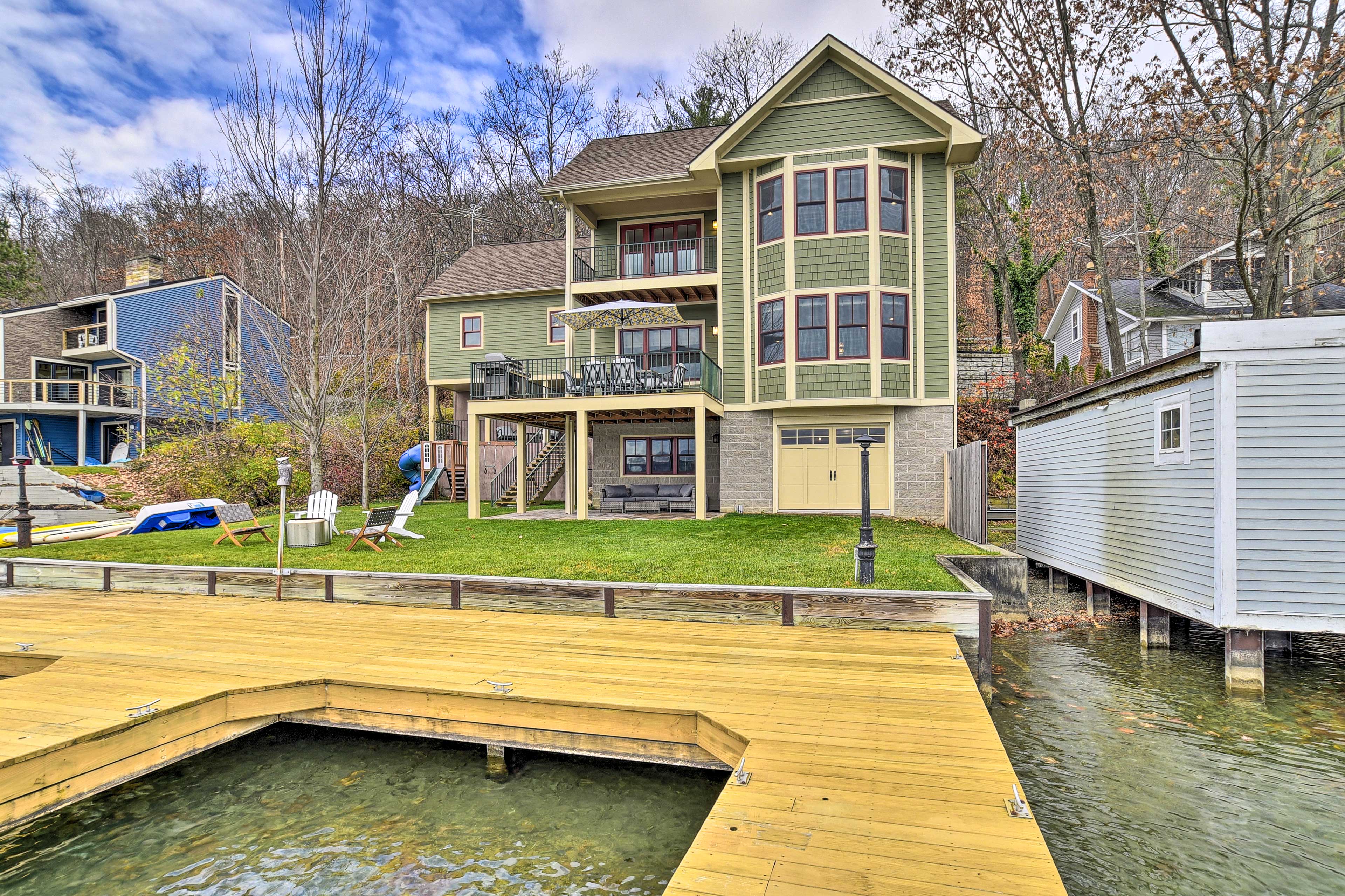 Charming Lakefront Retreat w/ Dock & Fire Pit Hammondsport, NY Evolve