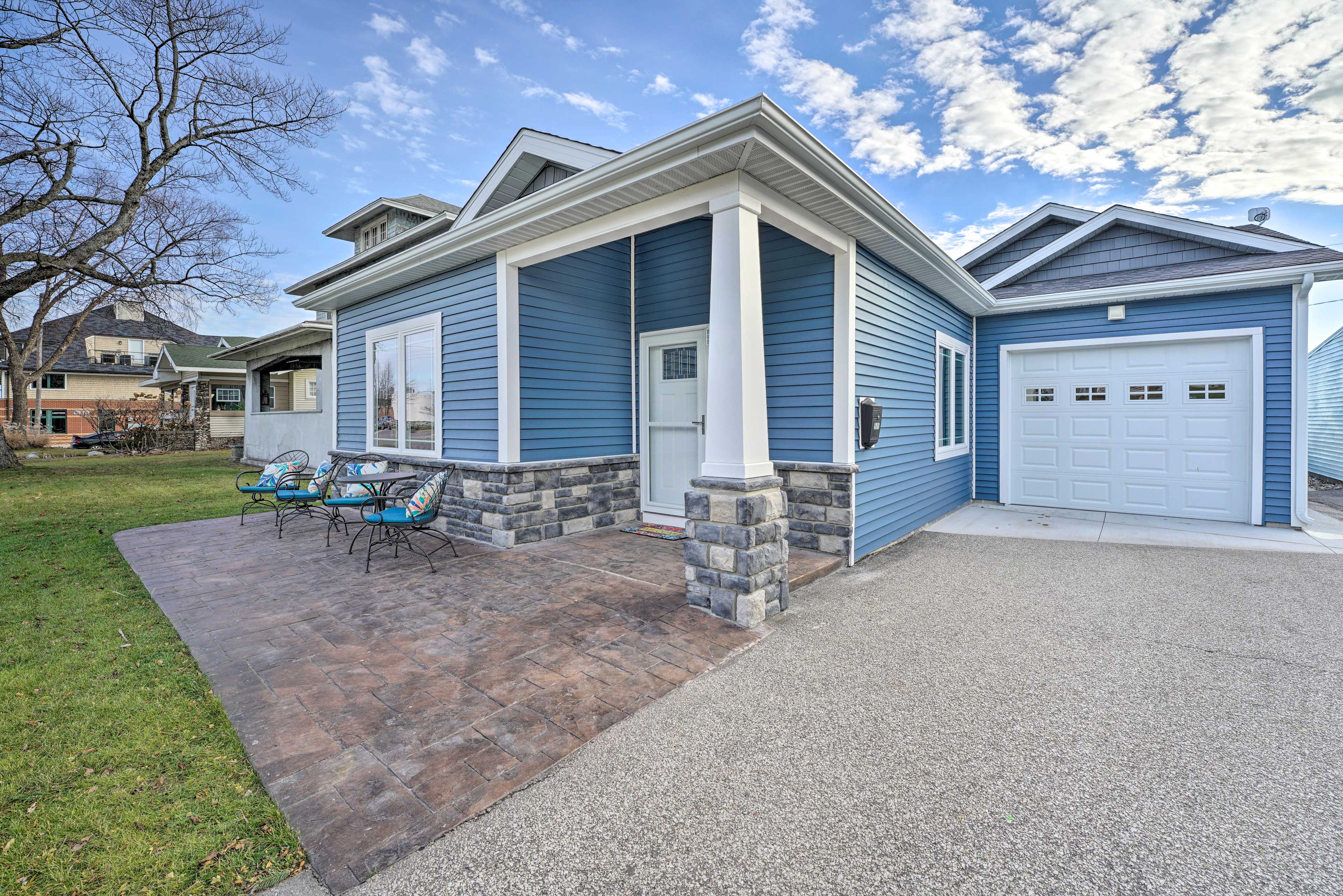 Sleek Ludington Haven