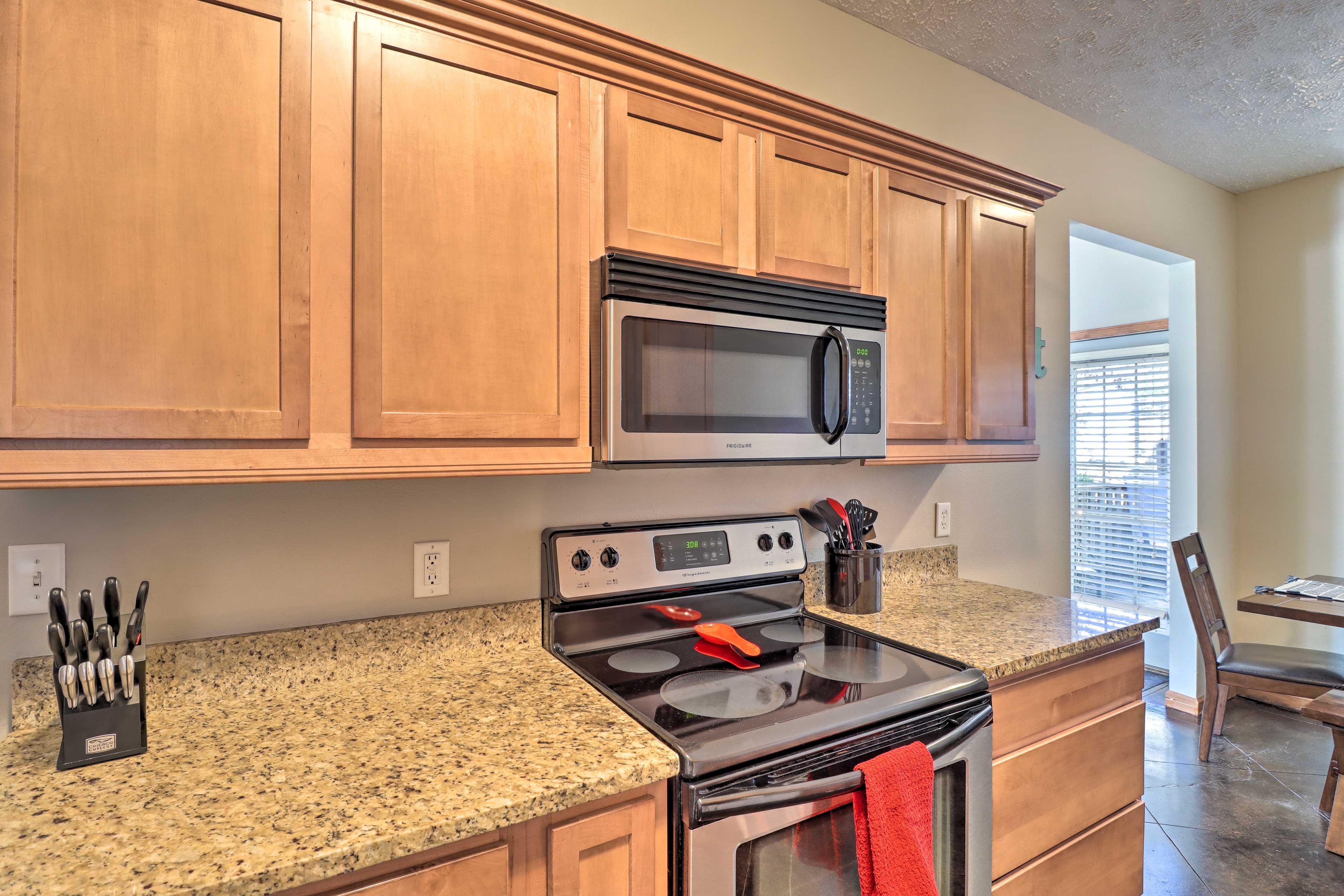 Heber Springs Cabin 1 Mi to Sugarloaf Mtn! Evolve