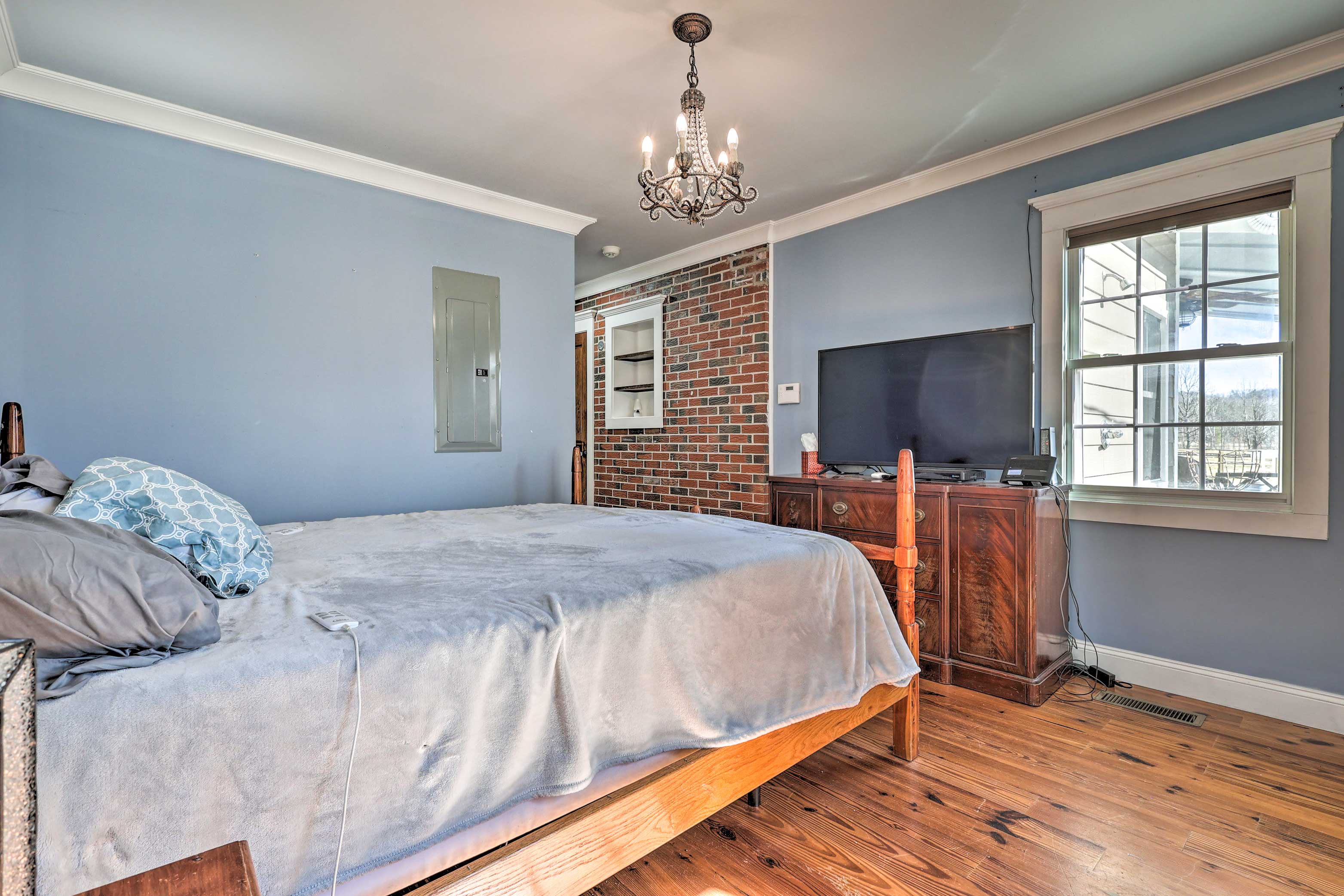 NEW! Secluded Getaway Home w/ Trails + Waterfall! Falkville, AL Evolve