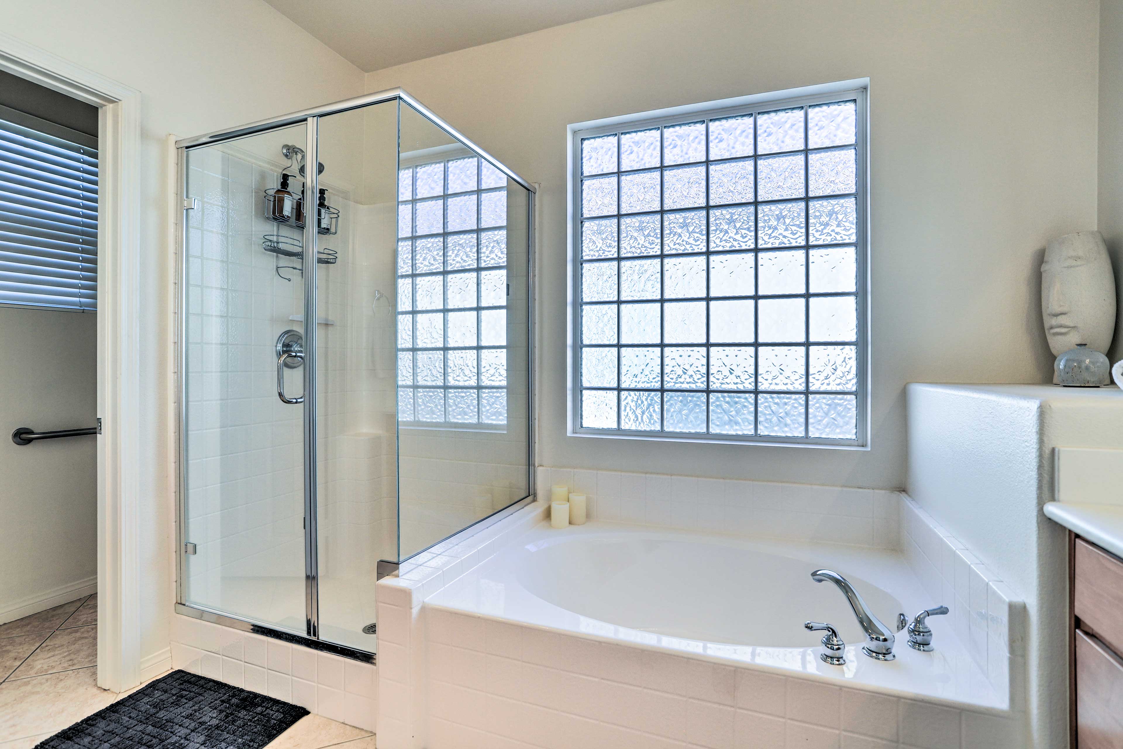 NEW! ‘The Indio House’ Vacation Rental Pool & Spa Evolve