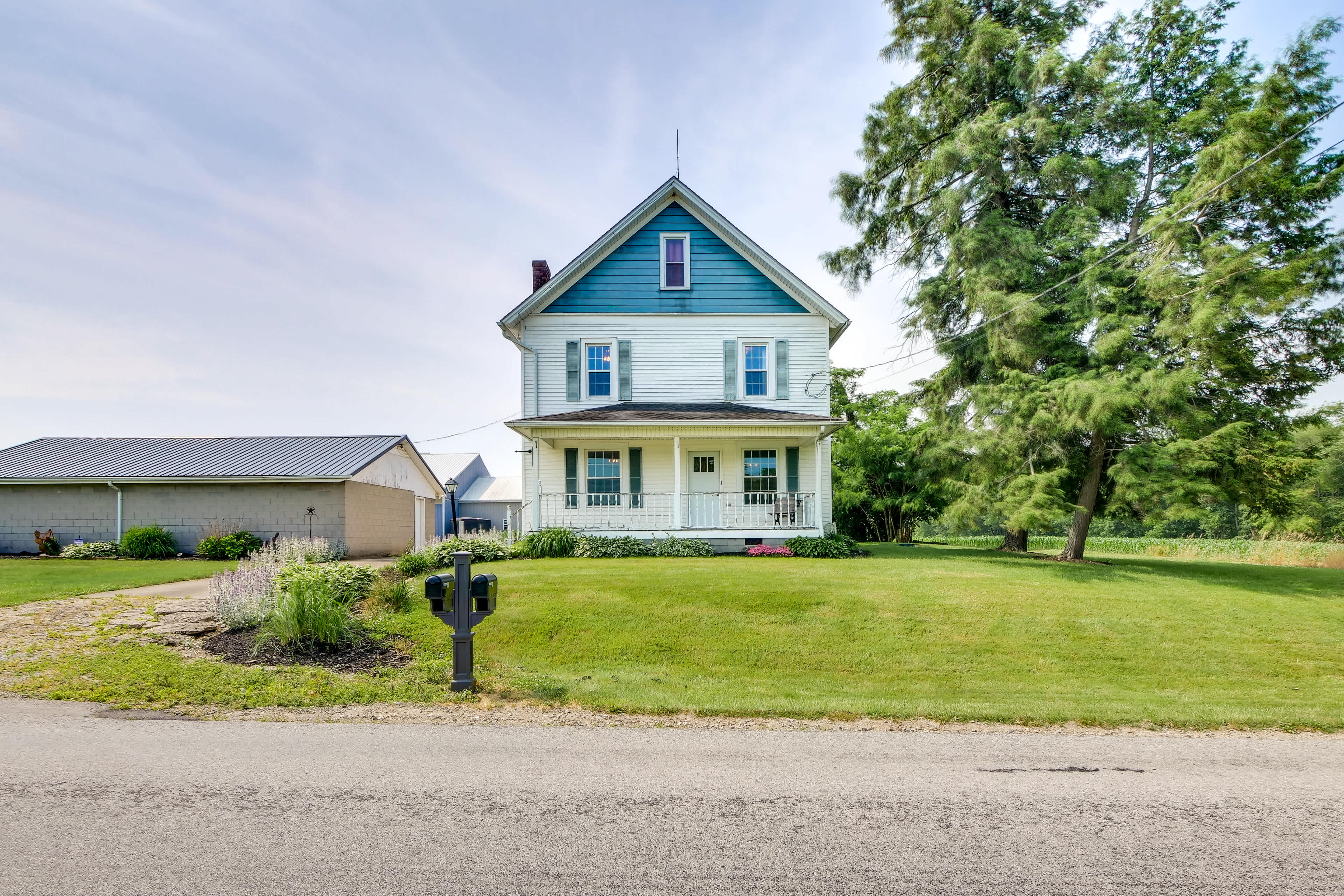 Lovely Countryside Home in Wooster w/ Large Patio! Evolve