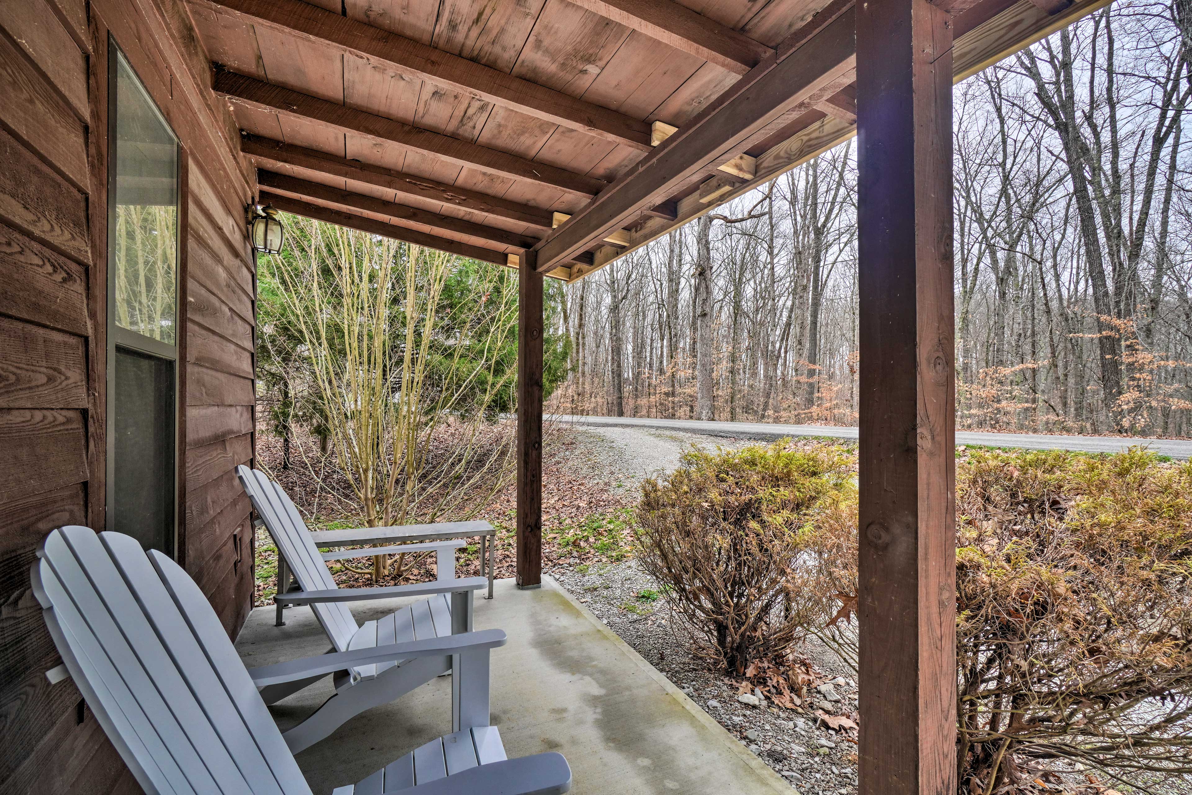 Cozy Tennessee Cabin Rental 1 Mi to Lake Byrdstown, TN Evolve