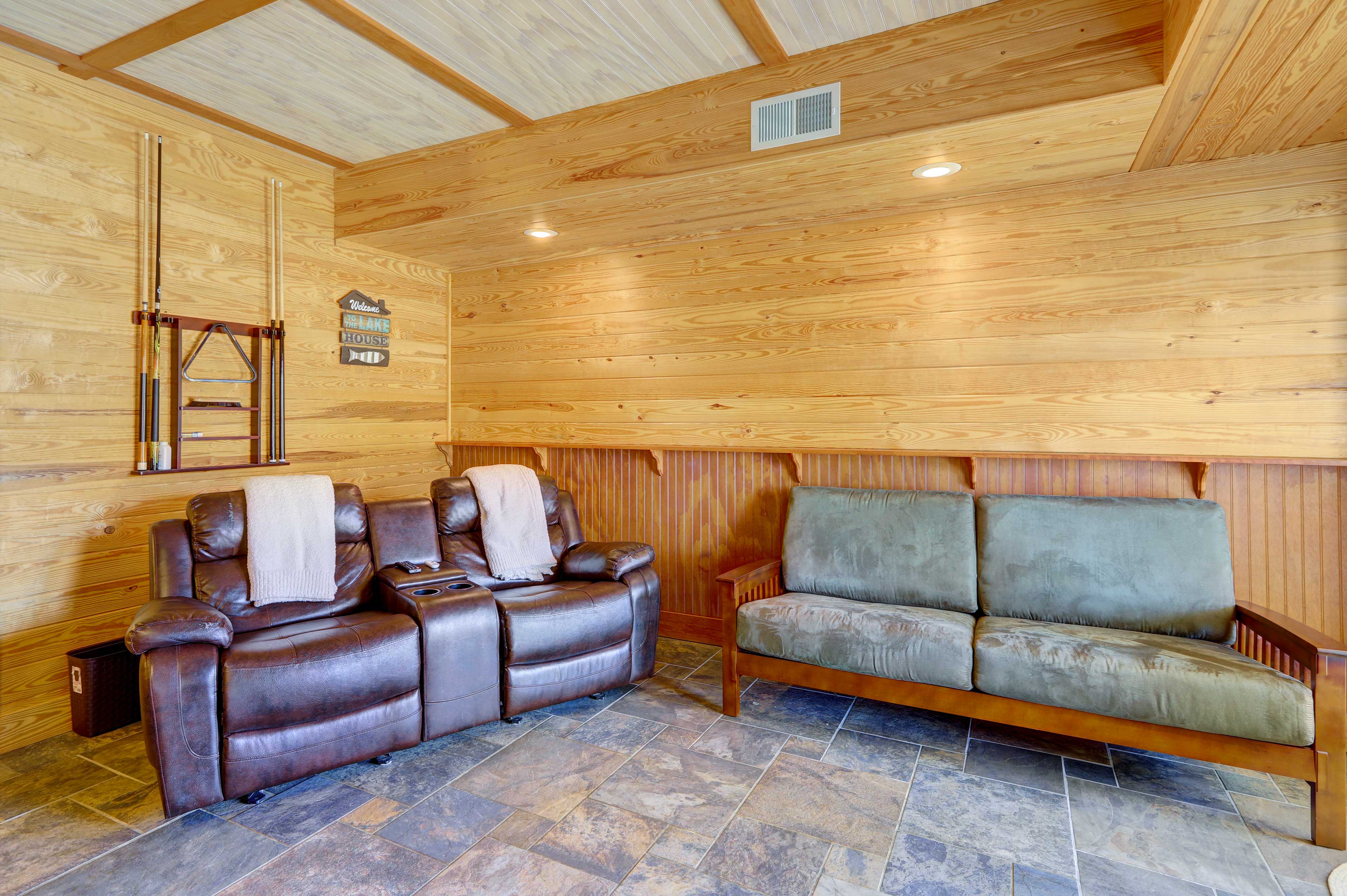 Sparta Home w/ OnSite Lake Access! Evolve