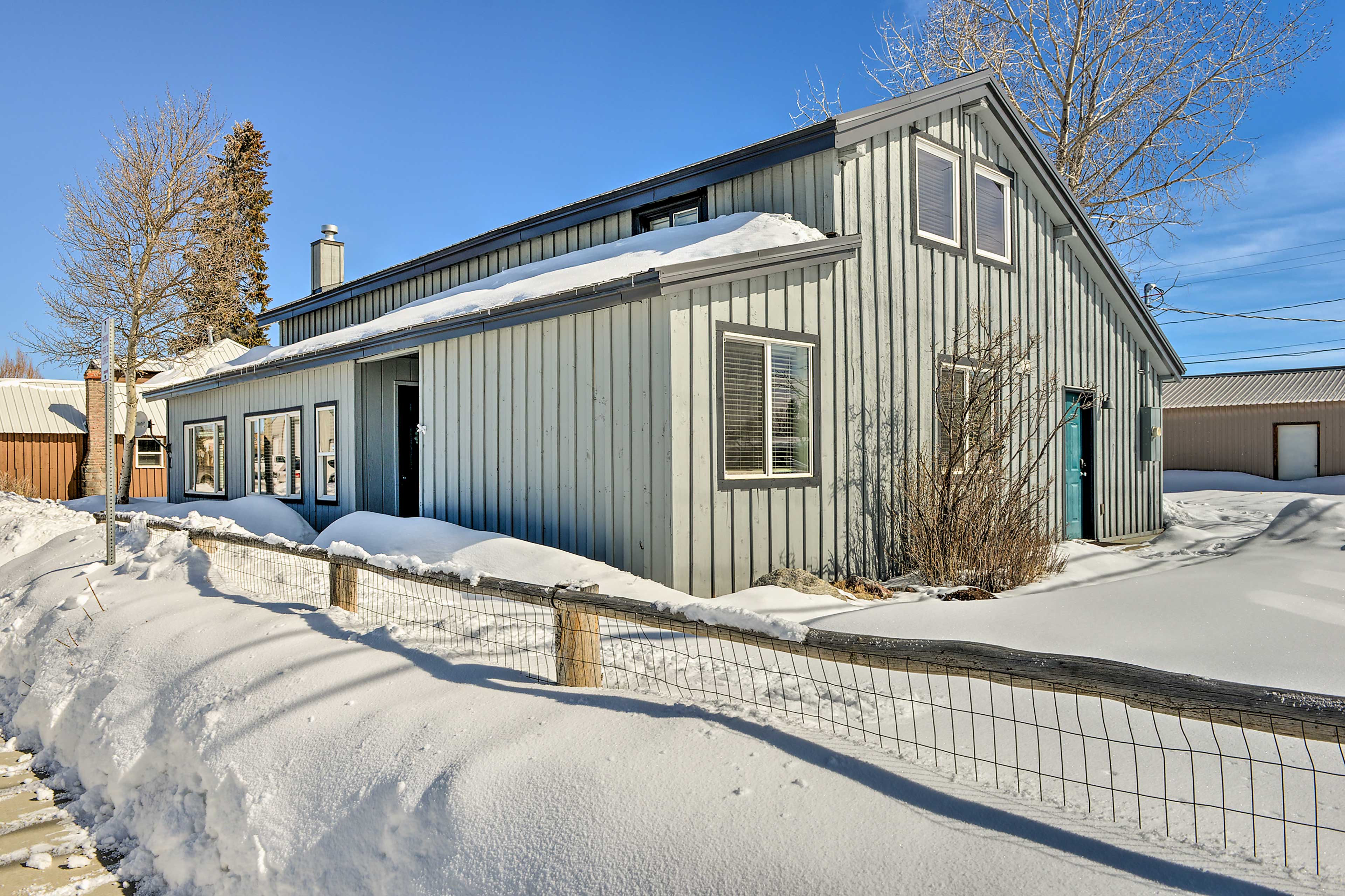 Centrally Located Pinedale Vacation Rental! Evolve