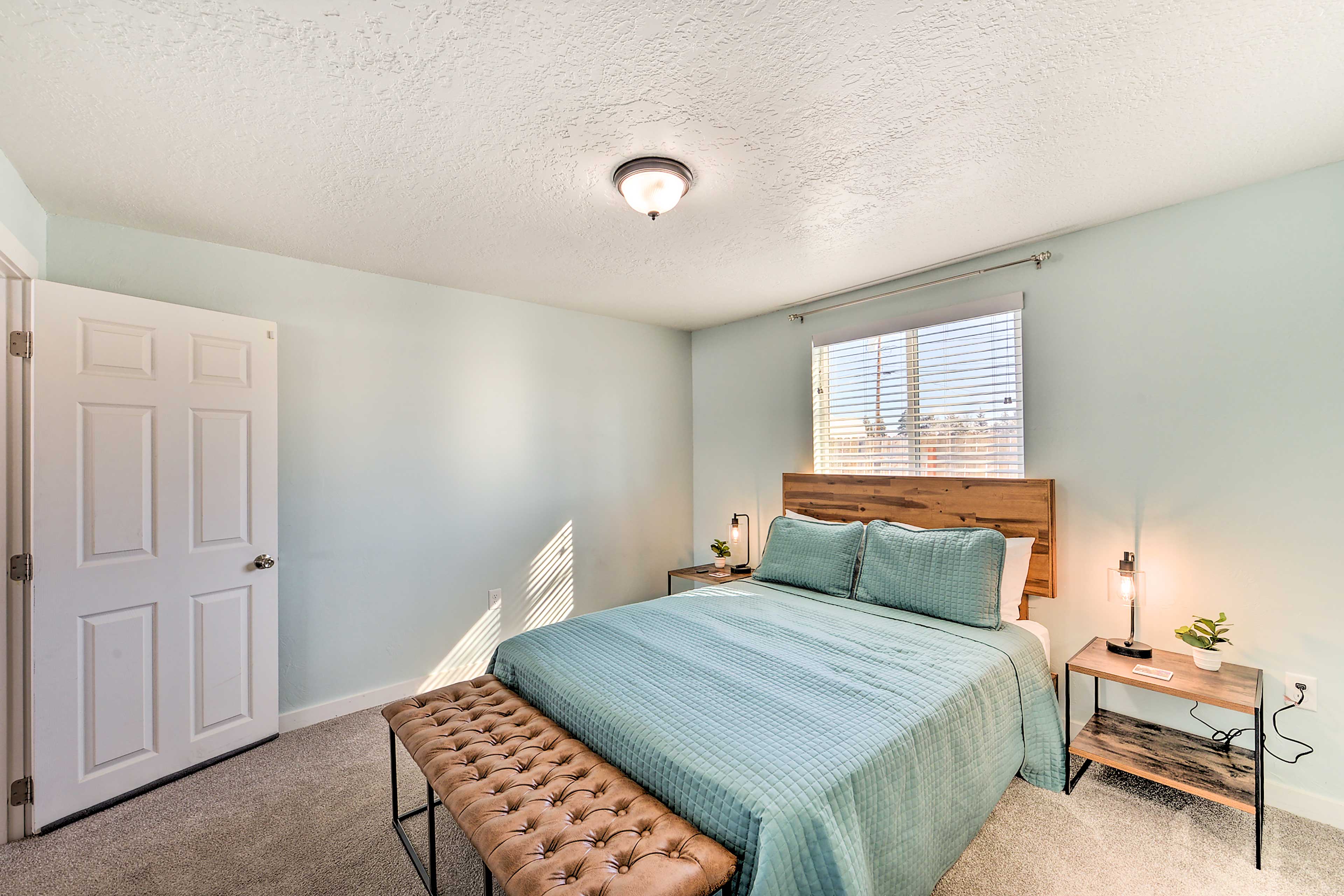 Centrally Located Pinedale Vacation Rental! Evolve