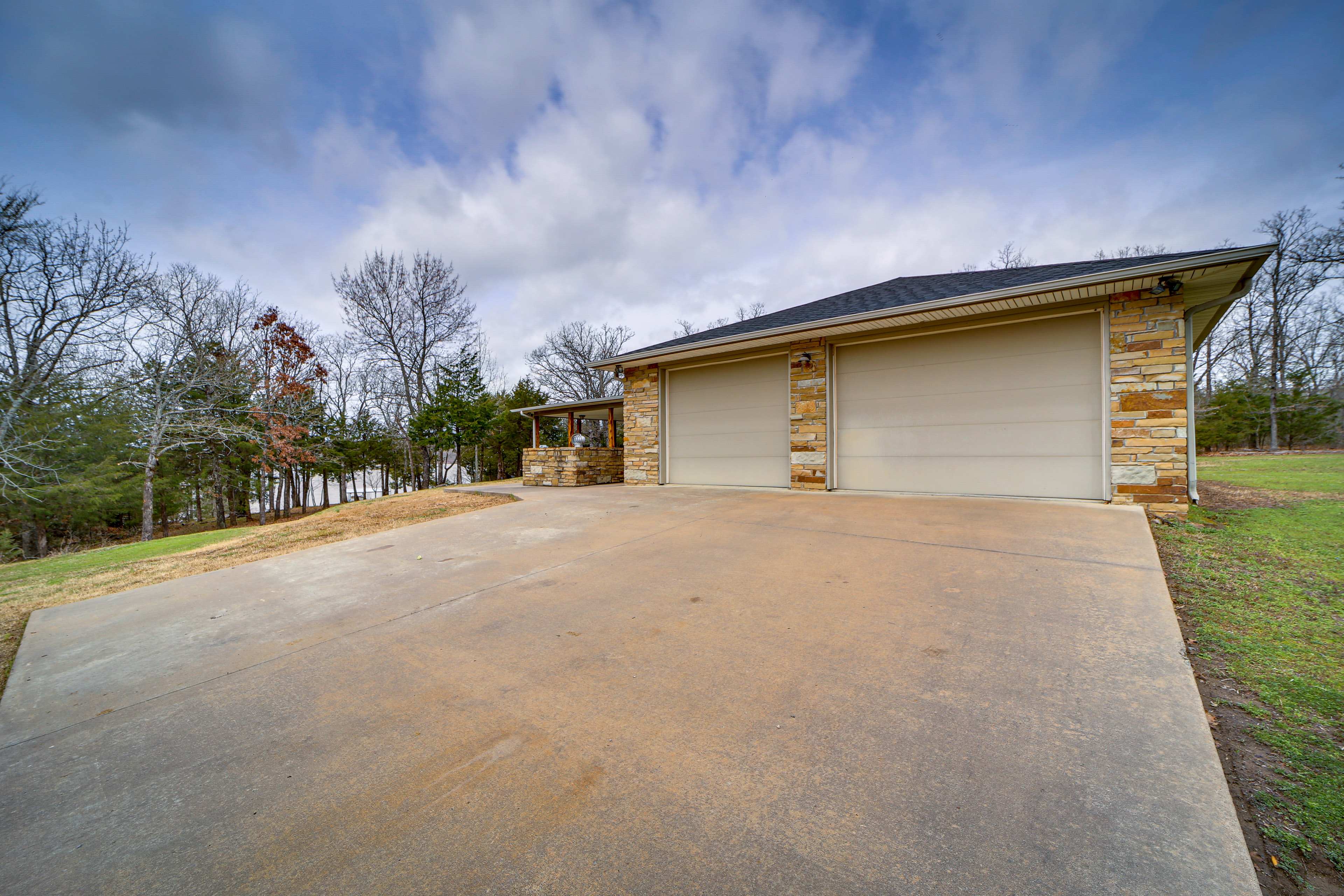 Lakefront Eufaula Vacation Rental w/ Private Dock Evolve