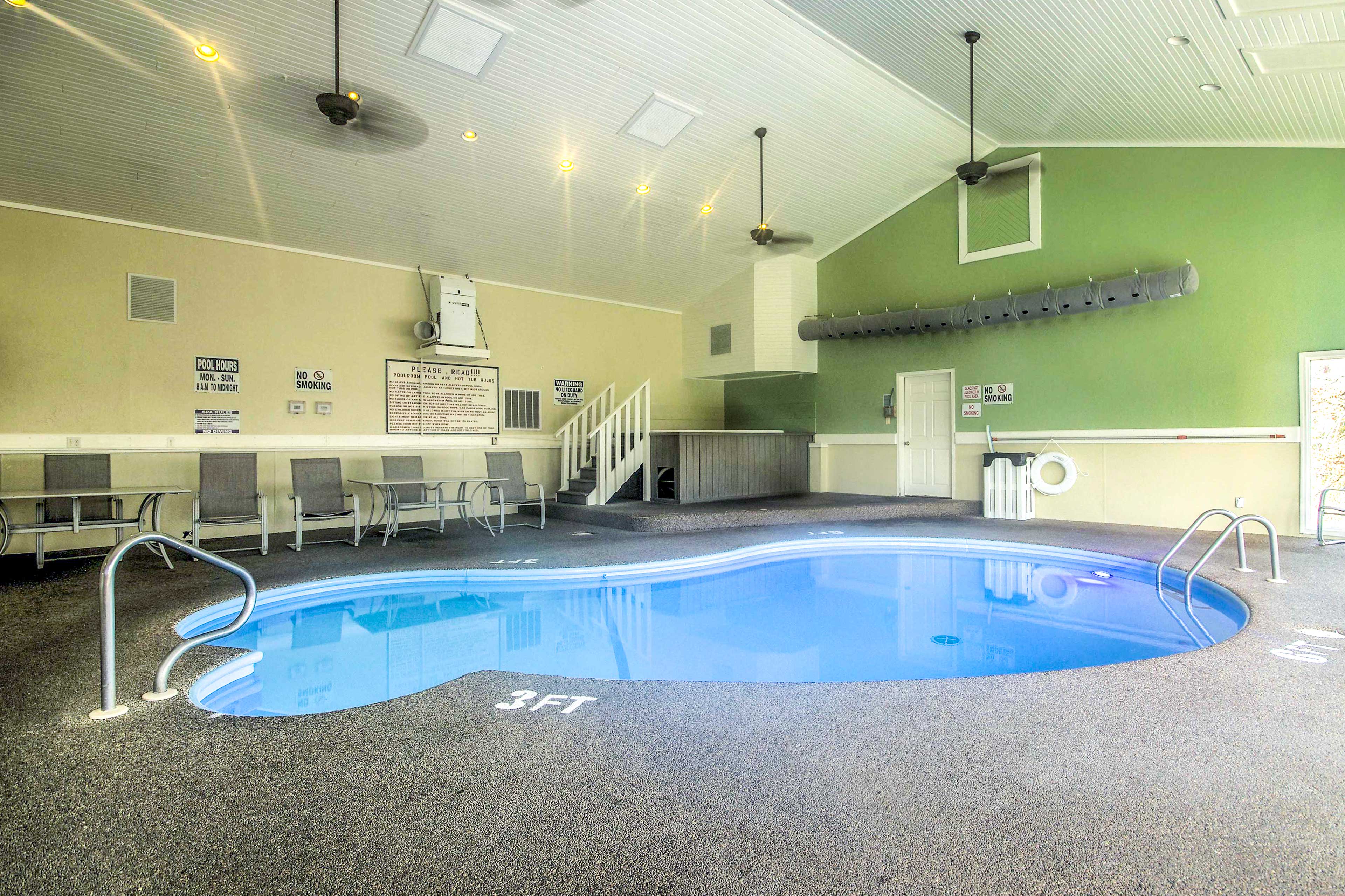 Village of Four Seasons Condo w/ Lake Access Evolve