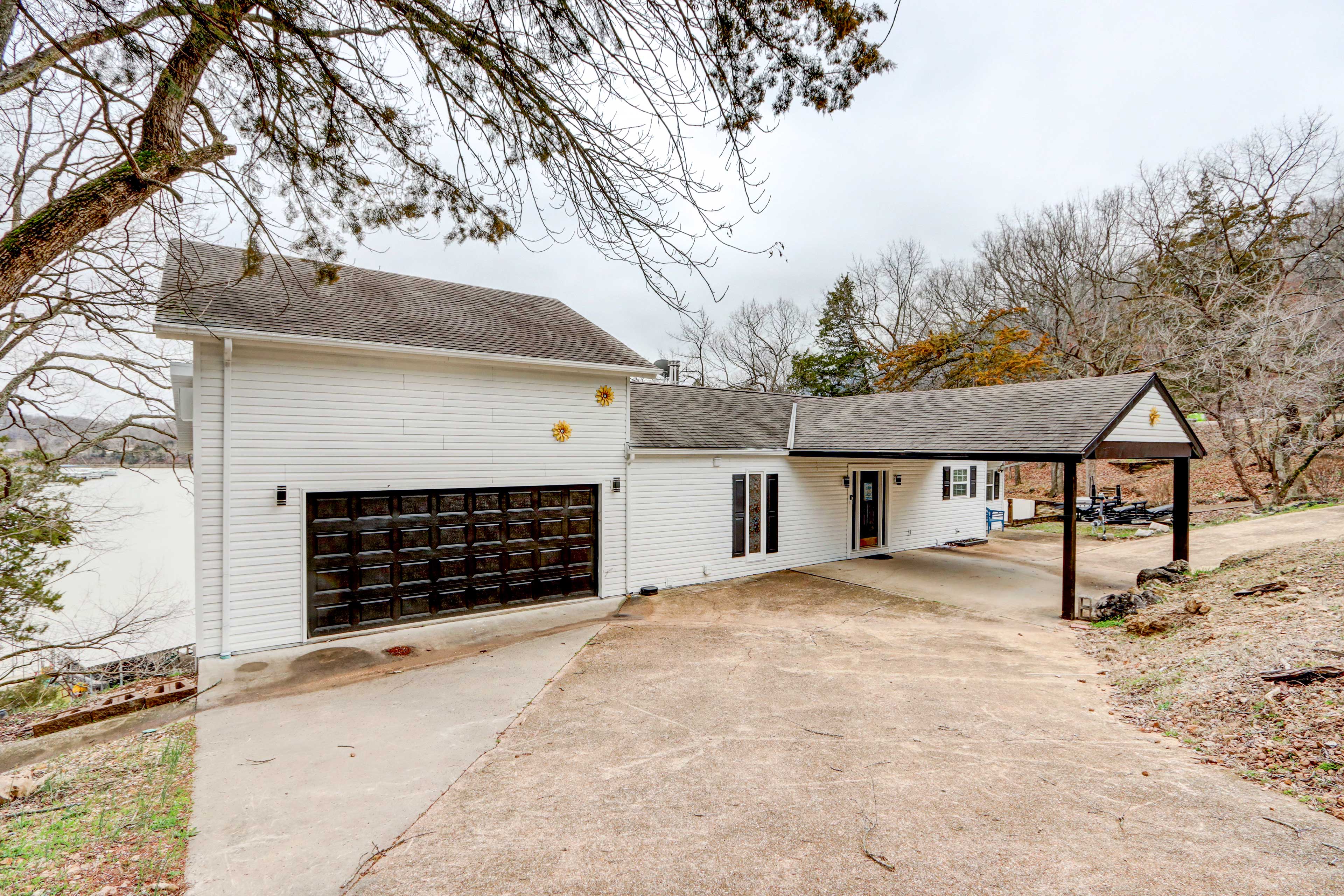 Lakefront Vacation Rental with Dock & Views! Camdenton, MO Evolve