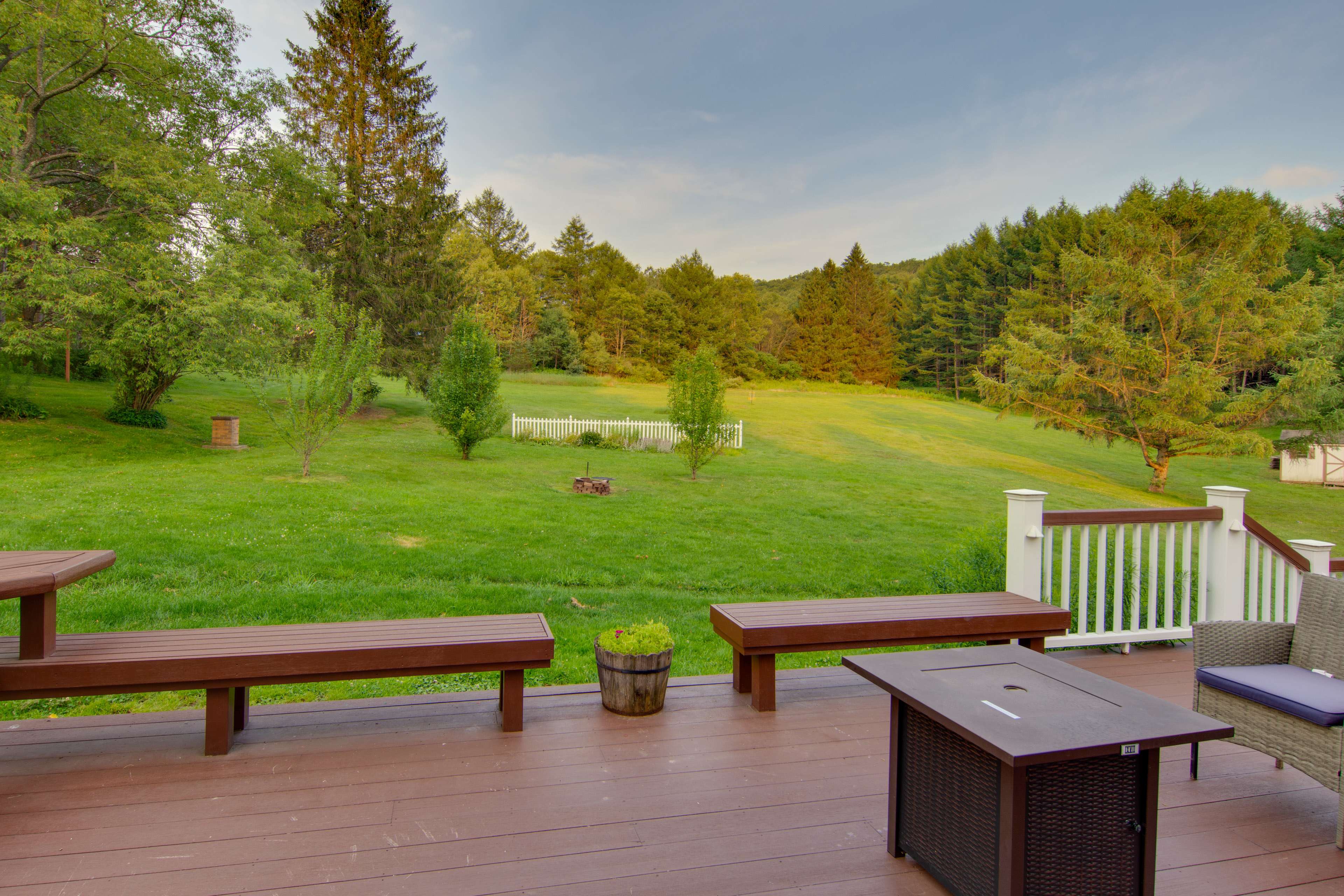 Coudersport Home w/ Outdoor Spa & Stargazing! Evolve