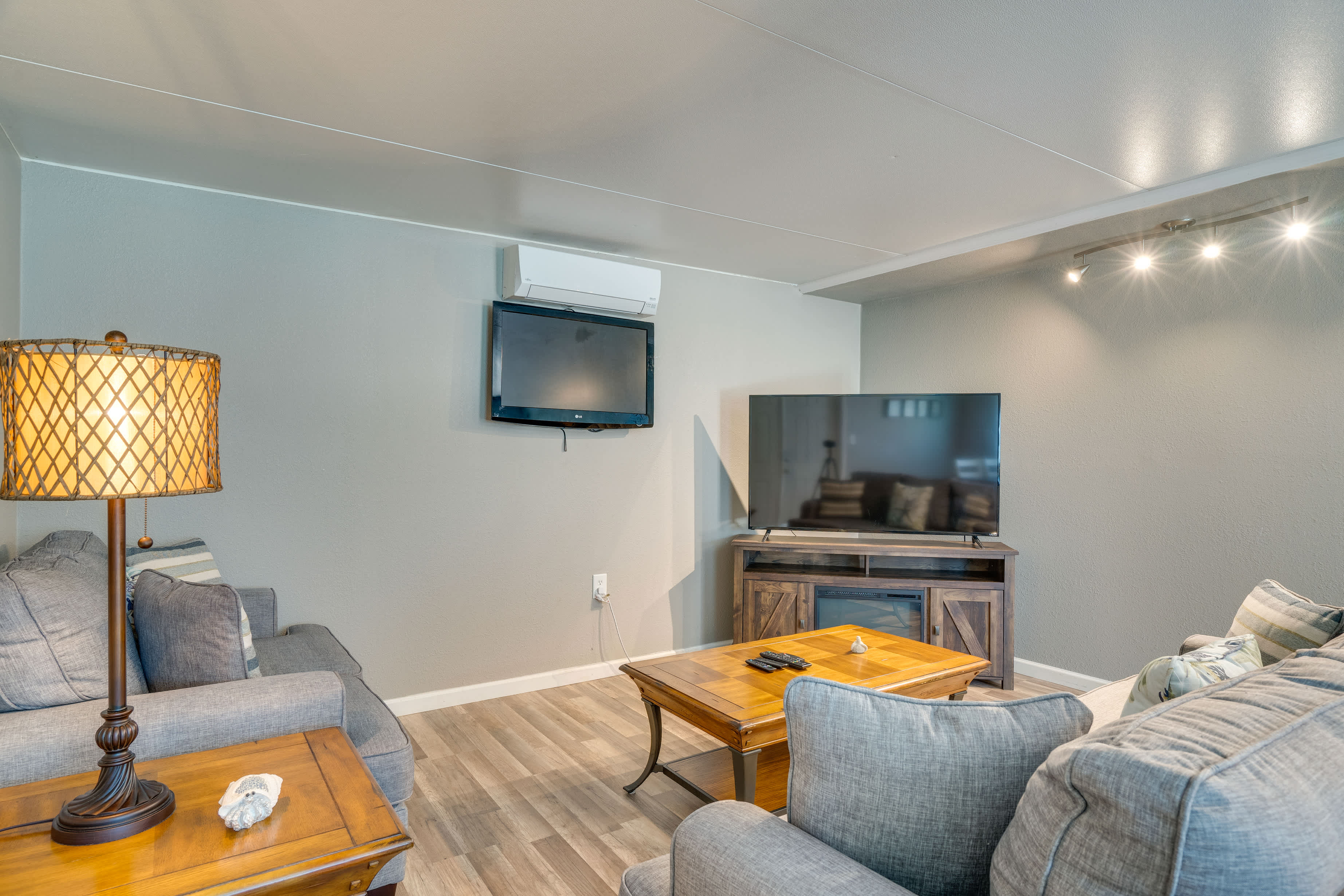 Cape Coral Vacation Rental Saltwater Pool & Lanai Evolve