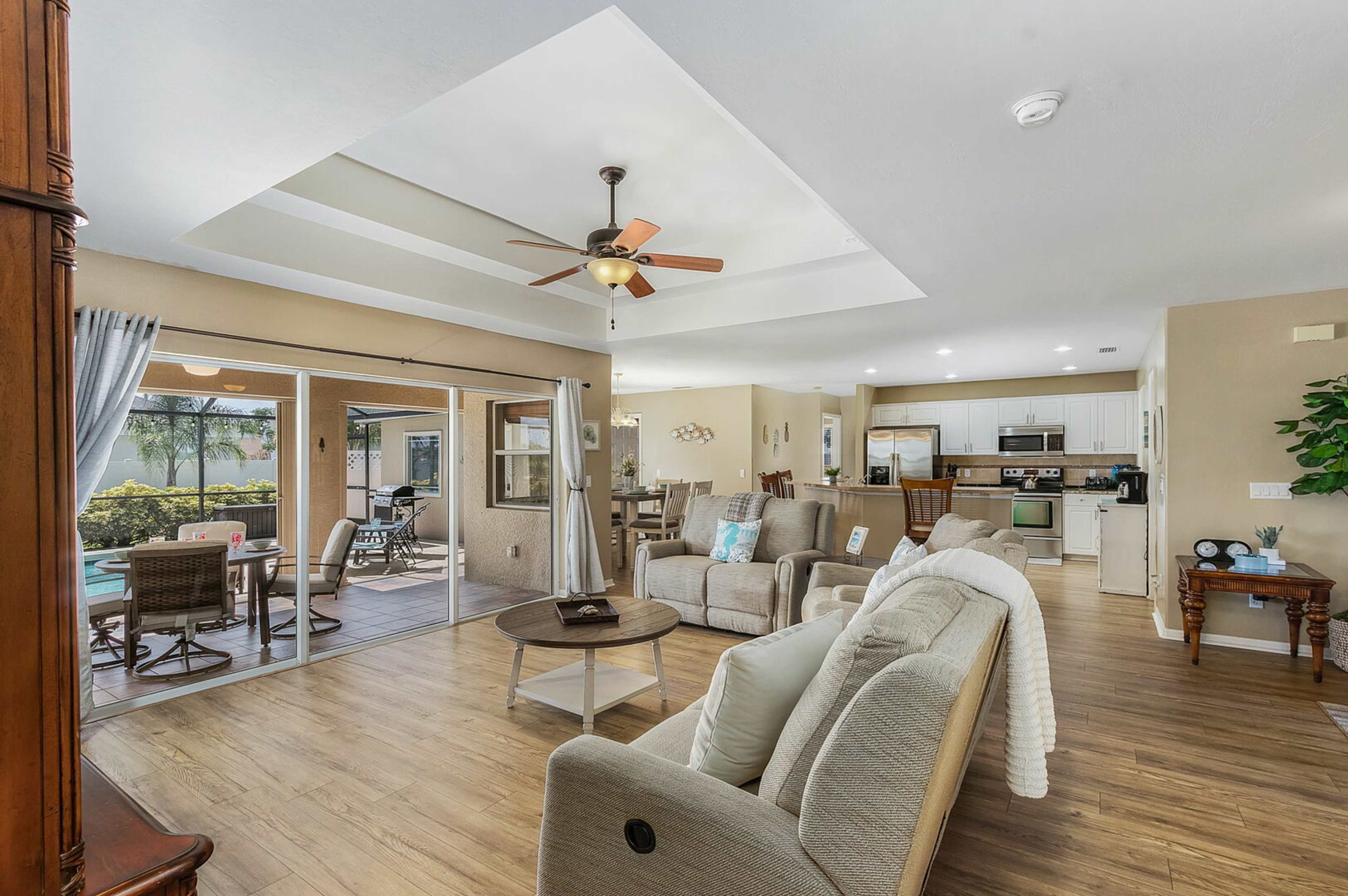 Cape Coral Vacation Rental Saltwater Pool & Lanai Evolve