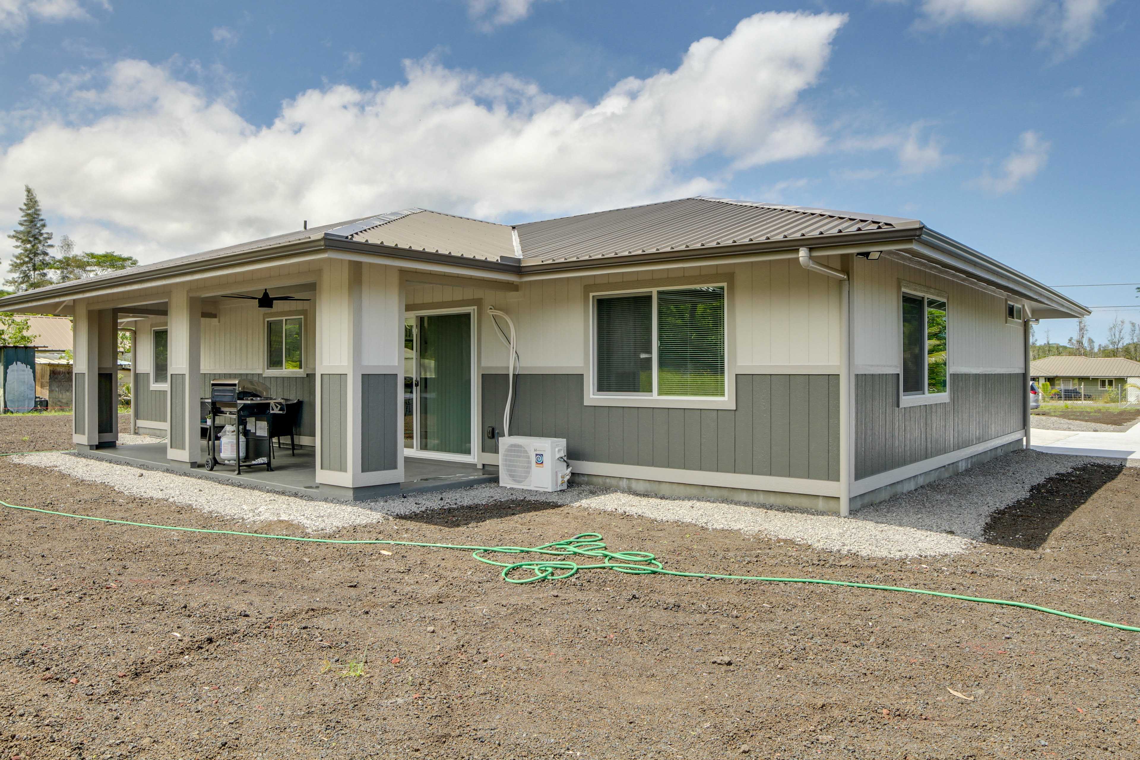 Keaau Getaway w/ Patio, 3 Mi to Shipman Beach! Evolve