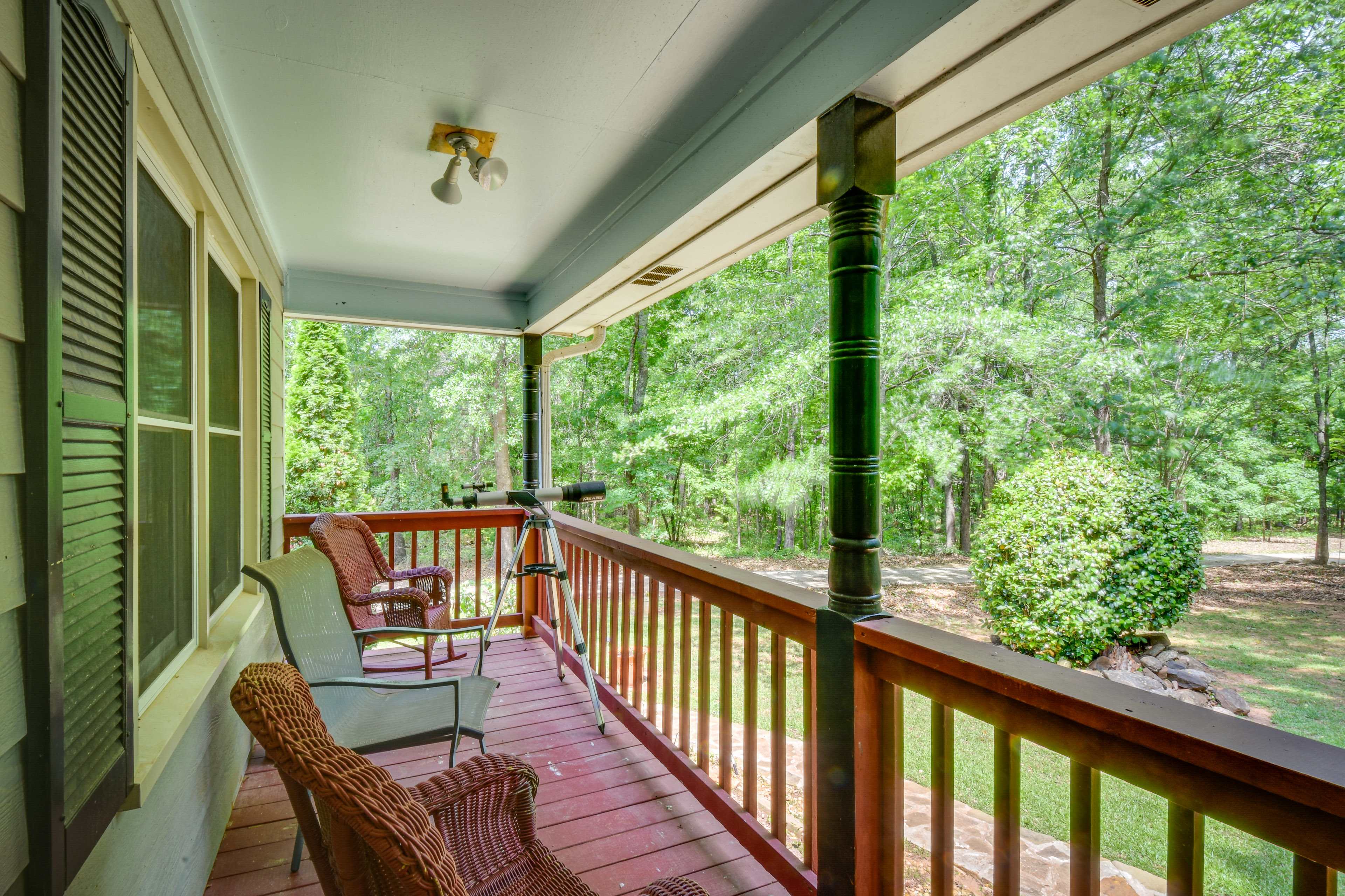 Spacious Watkinsville Vacation Rental w/ Patio! Evolve