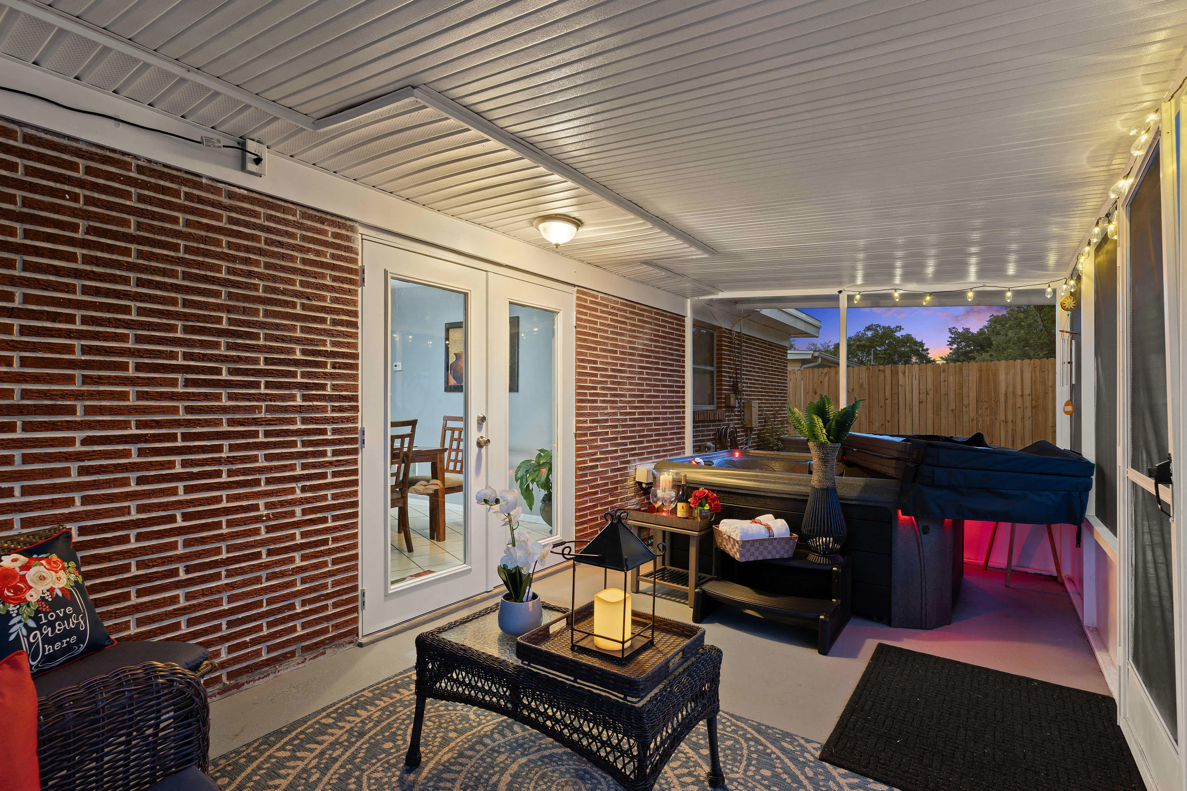 FamilyFriendly Lakeland Home w/ Private Hot Tub! Evolve