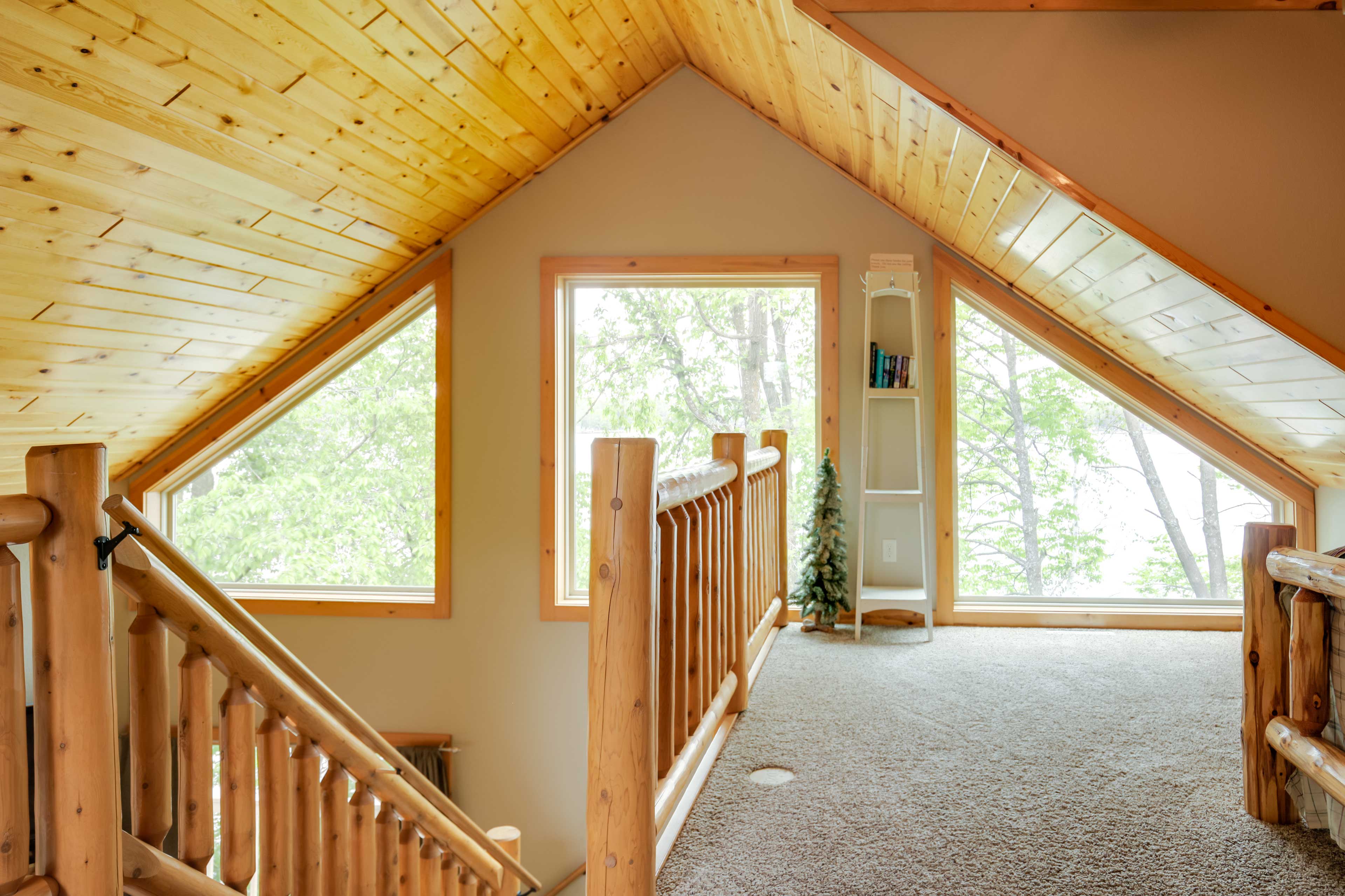 Lakefront Wisconsin Cabin Dock, Walk to Beach! Townsend, WI Evolve