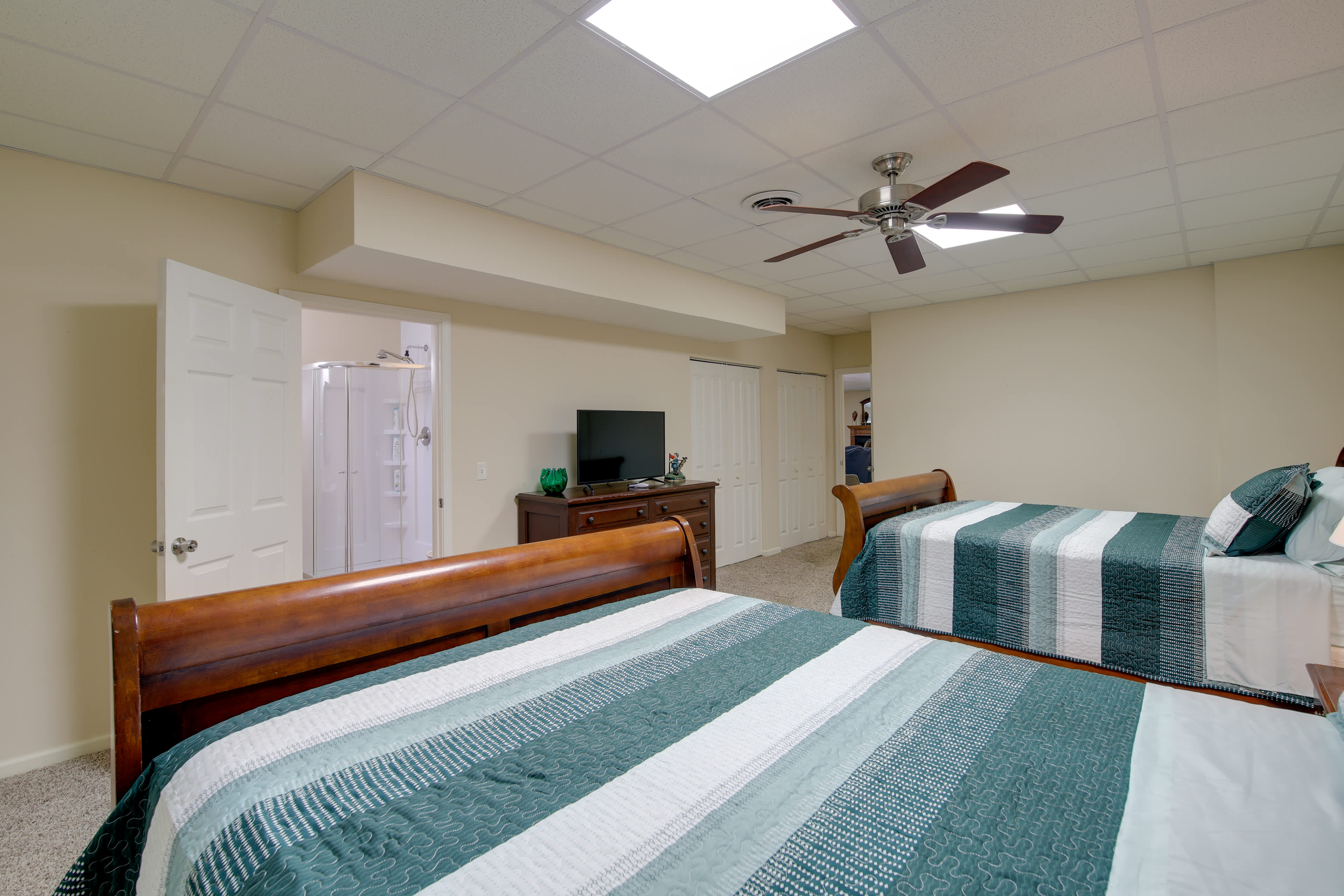 Lakefront LaFollette Home w/ Private Boat Slip! Lafollette, TN Evolve