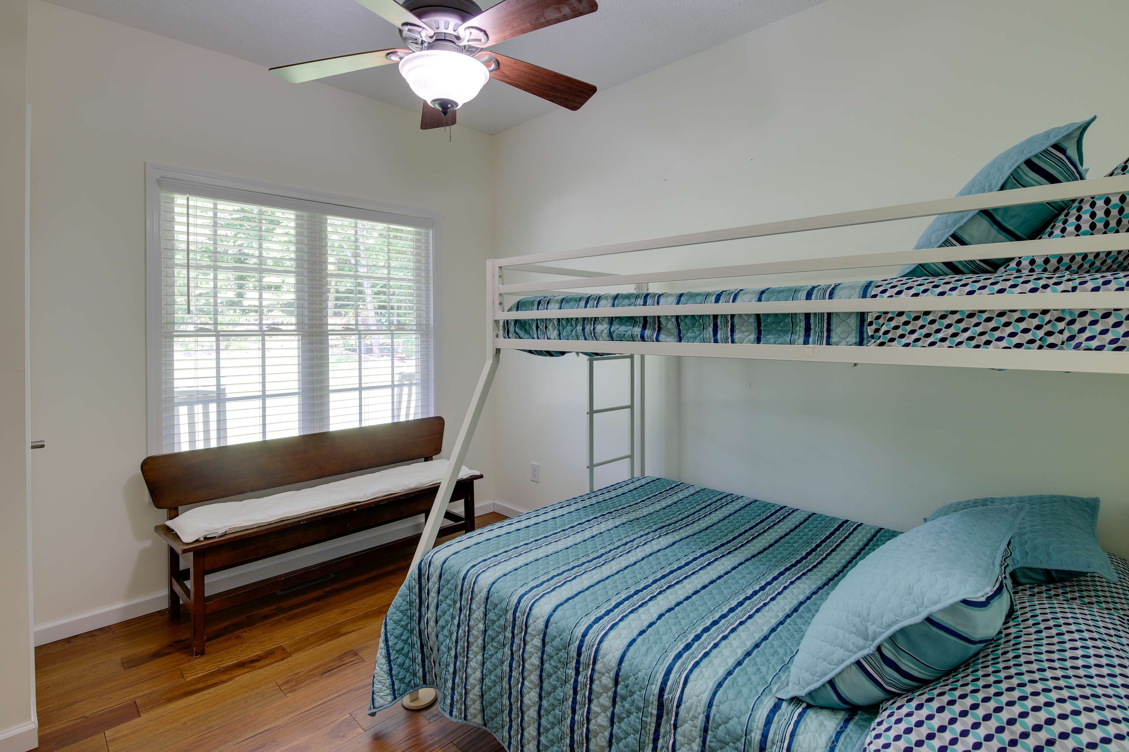 Lakefront LaFollette Home w/ Private Boat Slip! Lafollette, TN Evolve