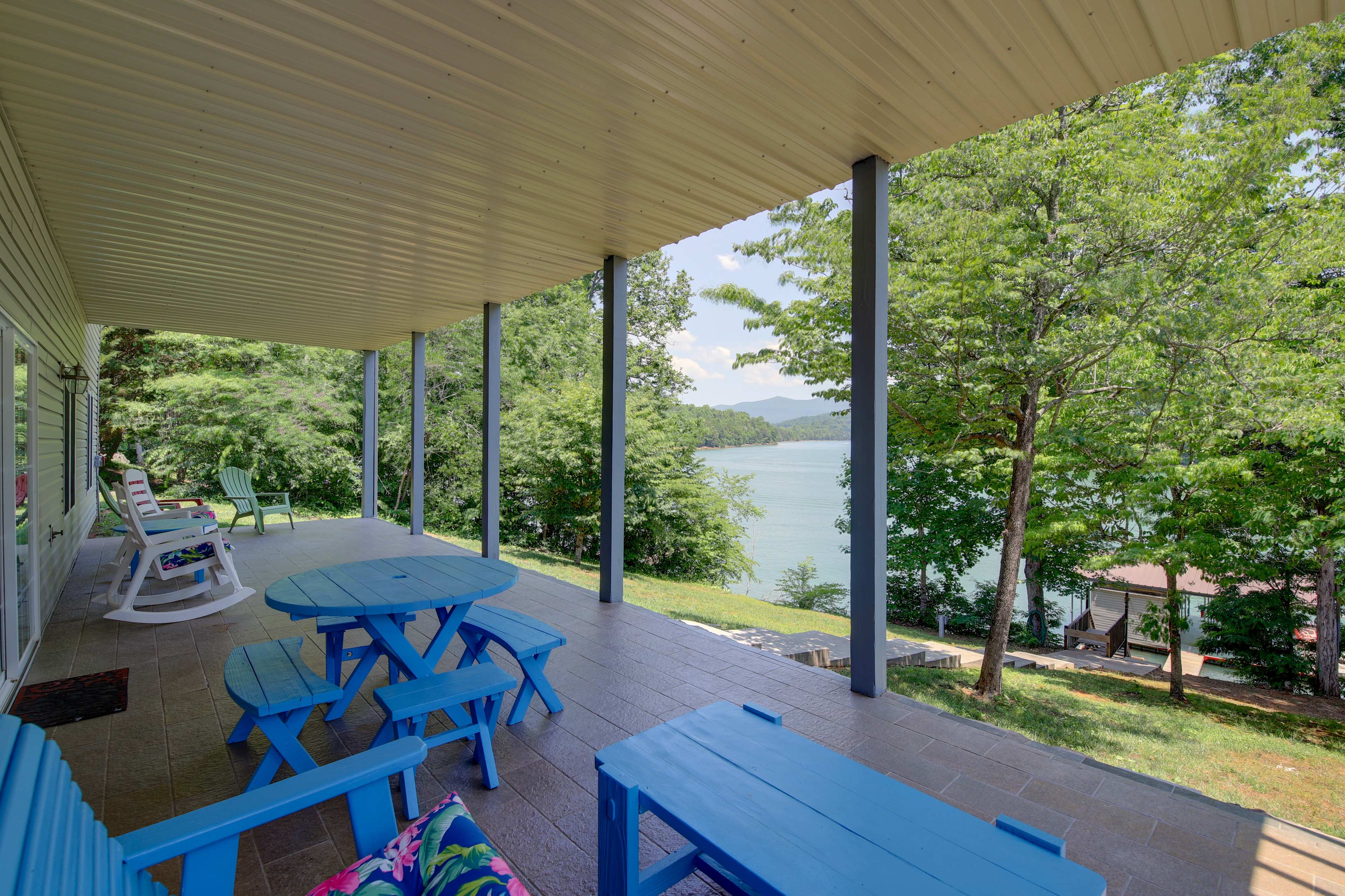 Lakefront LaFollette Home w/ Private Boat Slip! Lafollette, TN Evolve